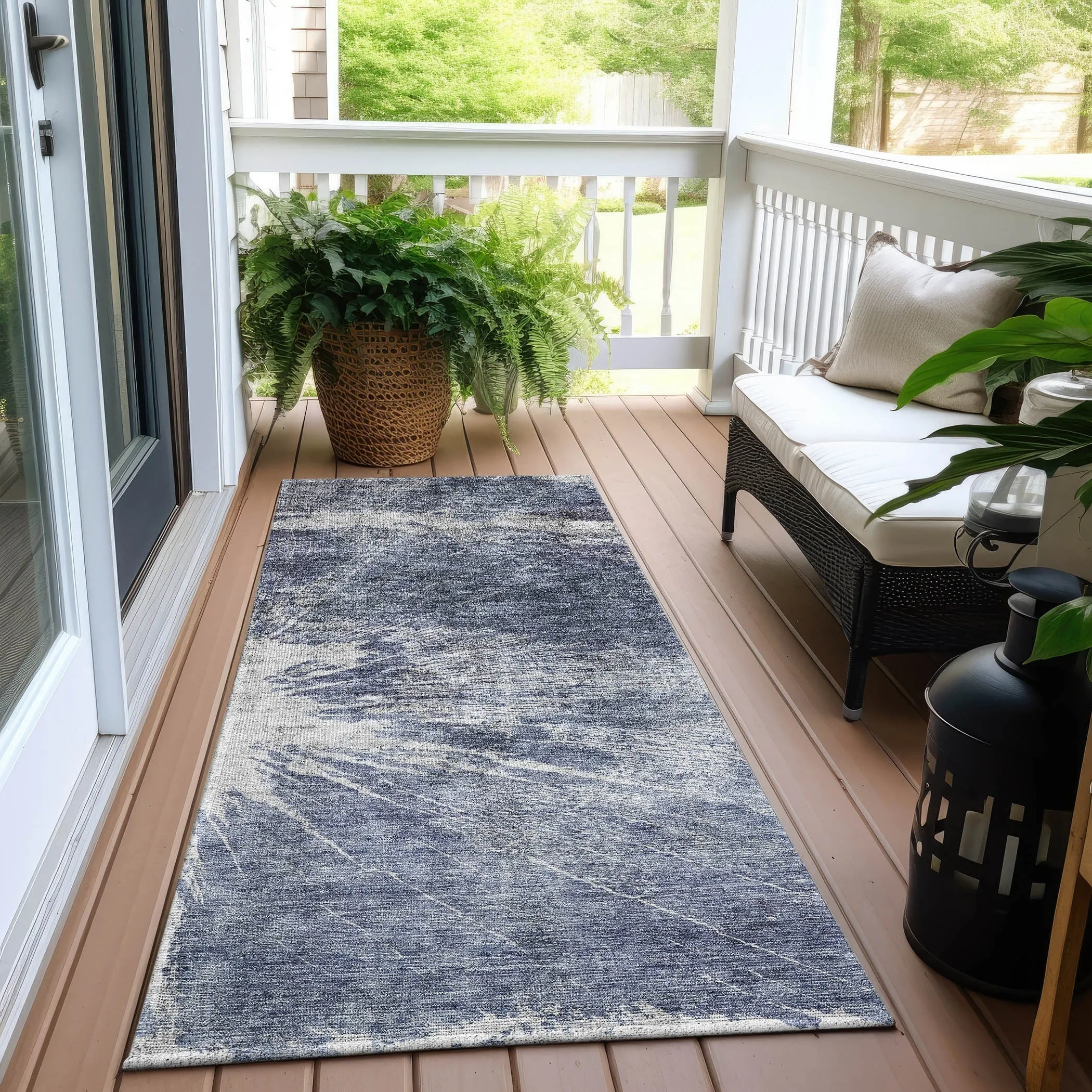 Machine Washable Indoor/ Outdoor Chantille Modern Tree Grain Rug