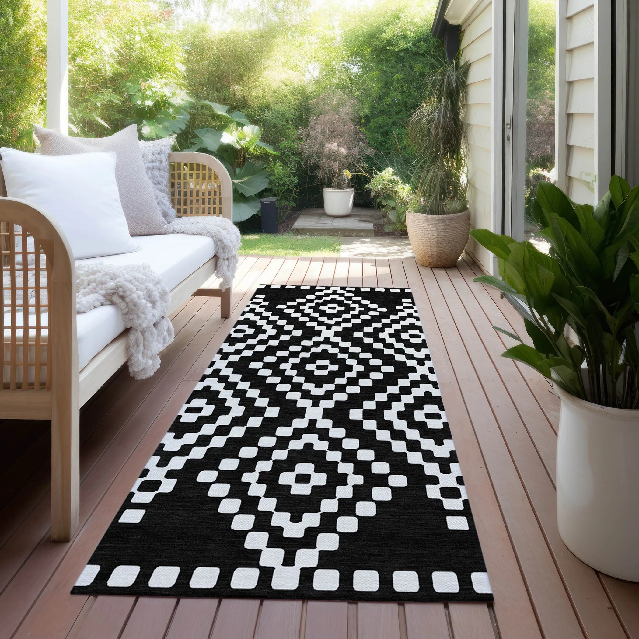 Machine Washable Indoor/ Outdoor Chantille Moroccan Boho Rug