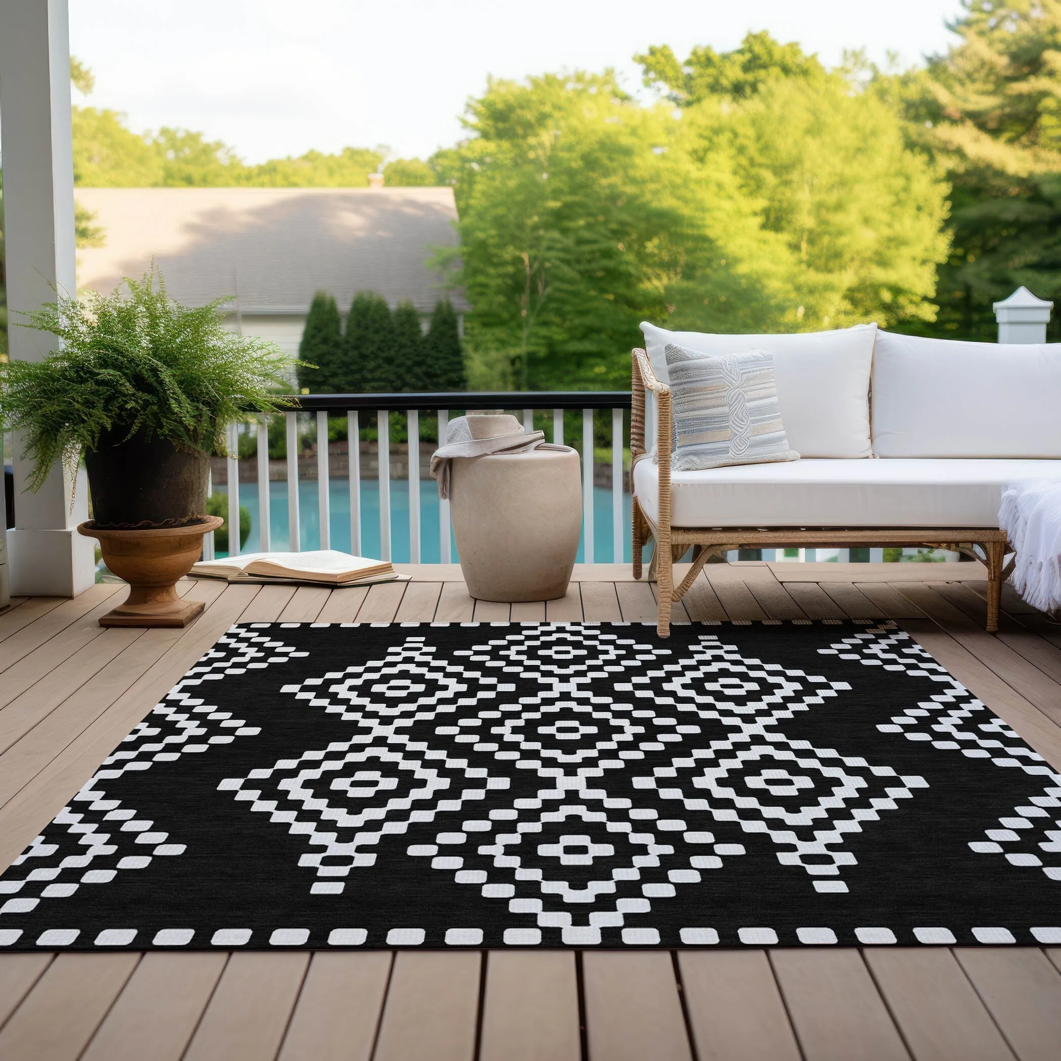 Machine Washable Indoor/ Outdoor Chantille Moroccan Boho Rug