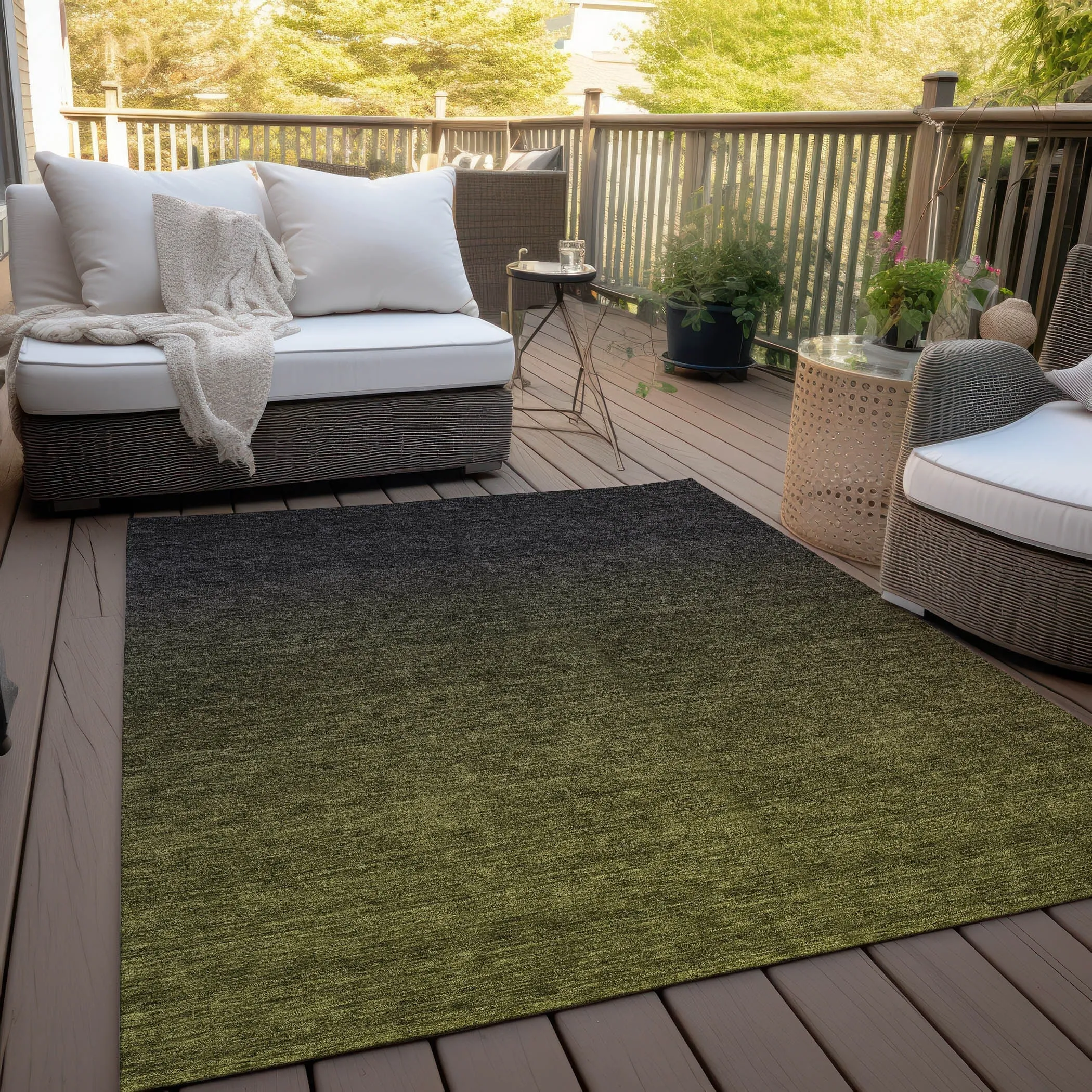 Machine Washable Indoor/ Outdoor Chantille Ombre Solid Rug