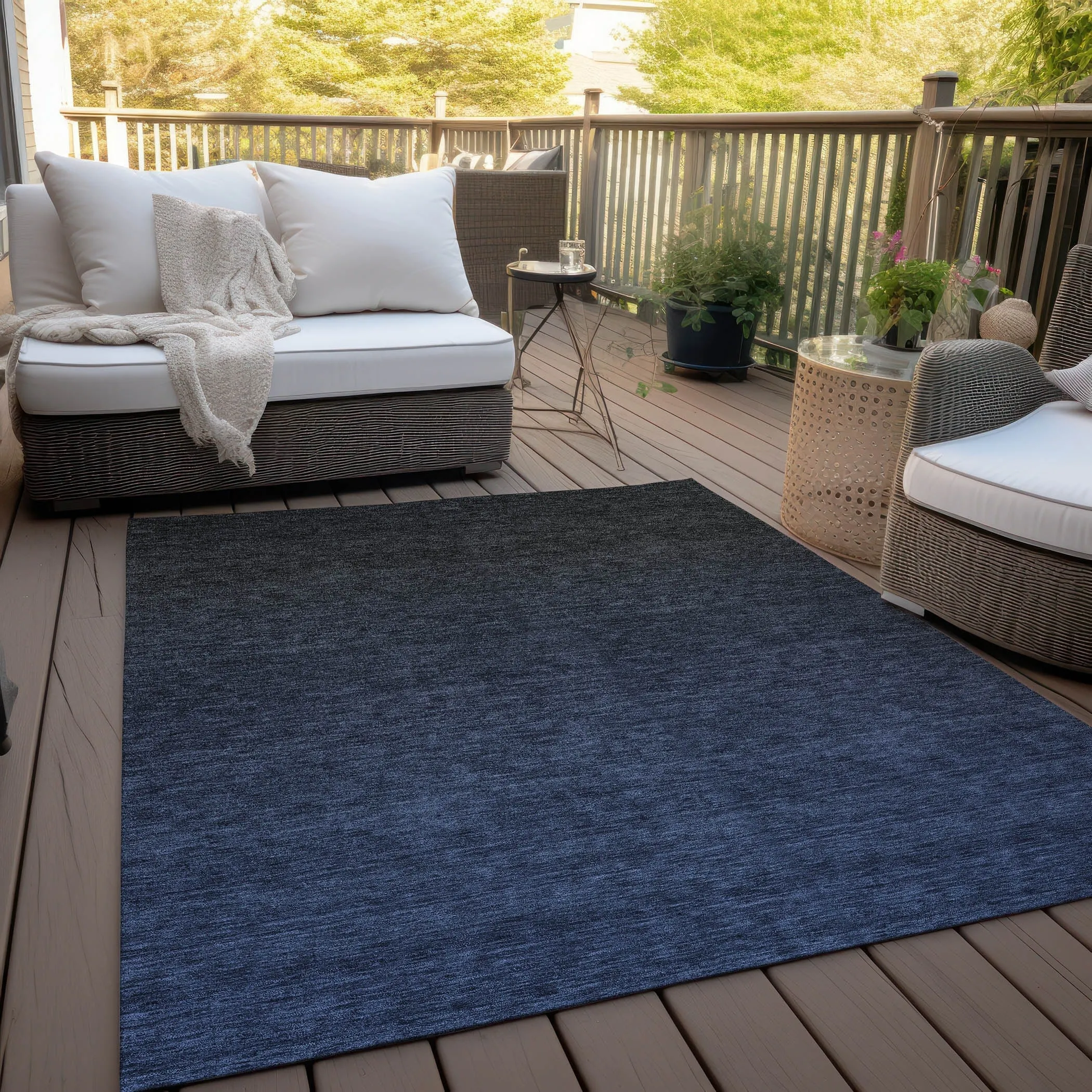 Machine Washable Indoor/ Outdoor Chantille Ombre Solid Rug