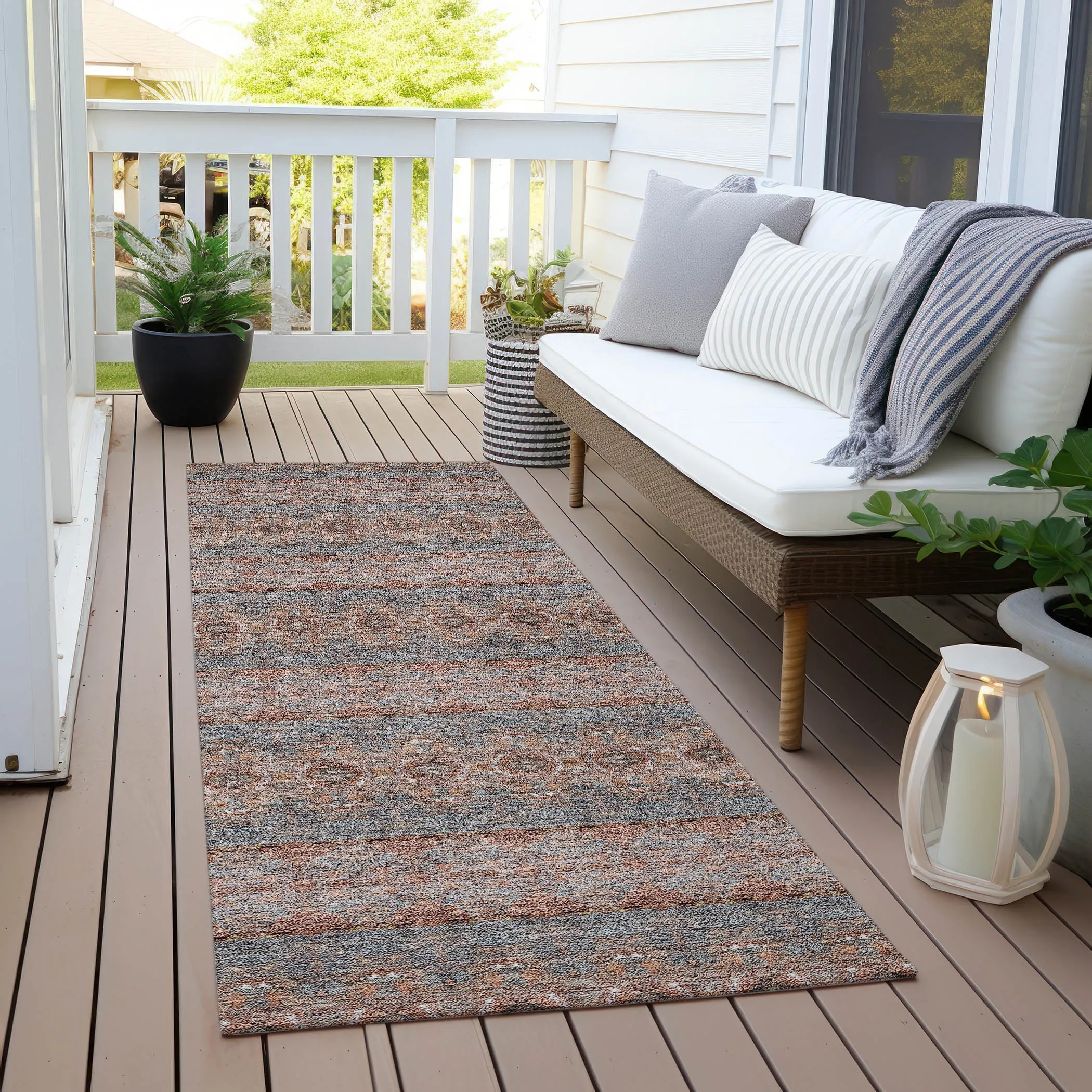 Machine Washable Indoor/ Outdoor Chantille Ombre Stripes Rug