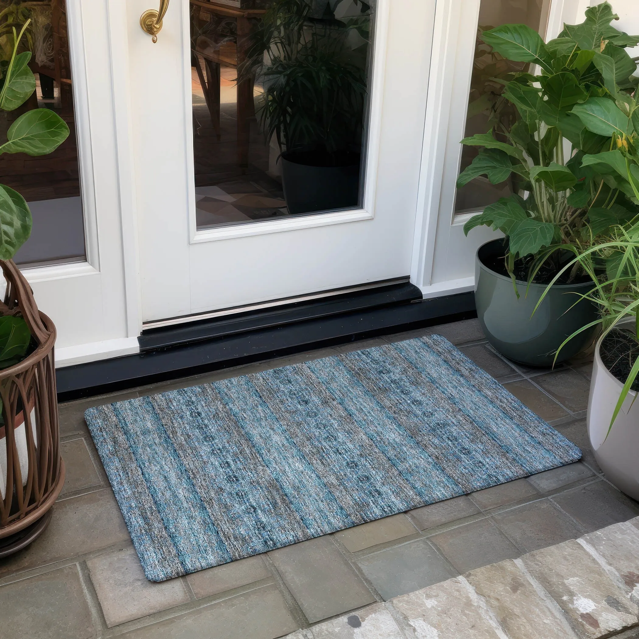 Machine Washable Indoor/ Outdoor Chantille Ombre Stripes Rug
