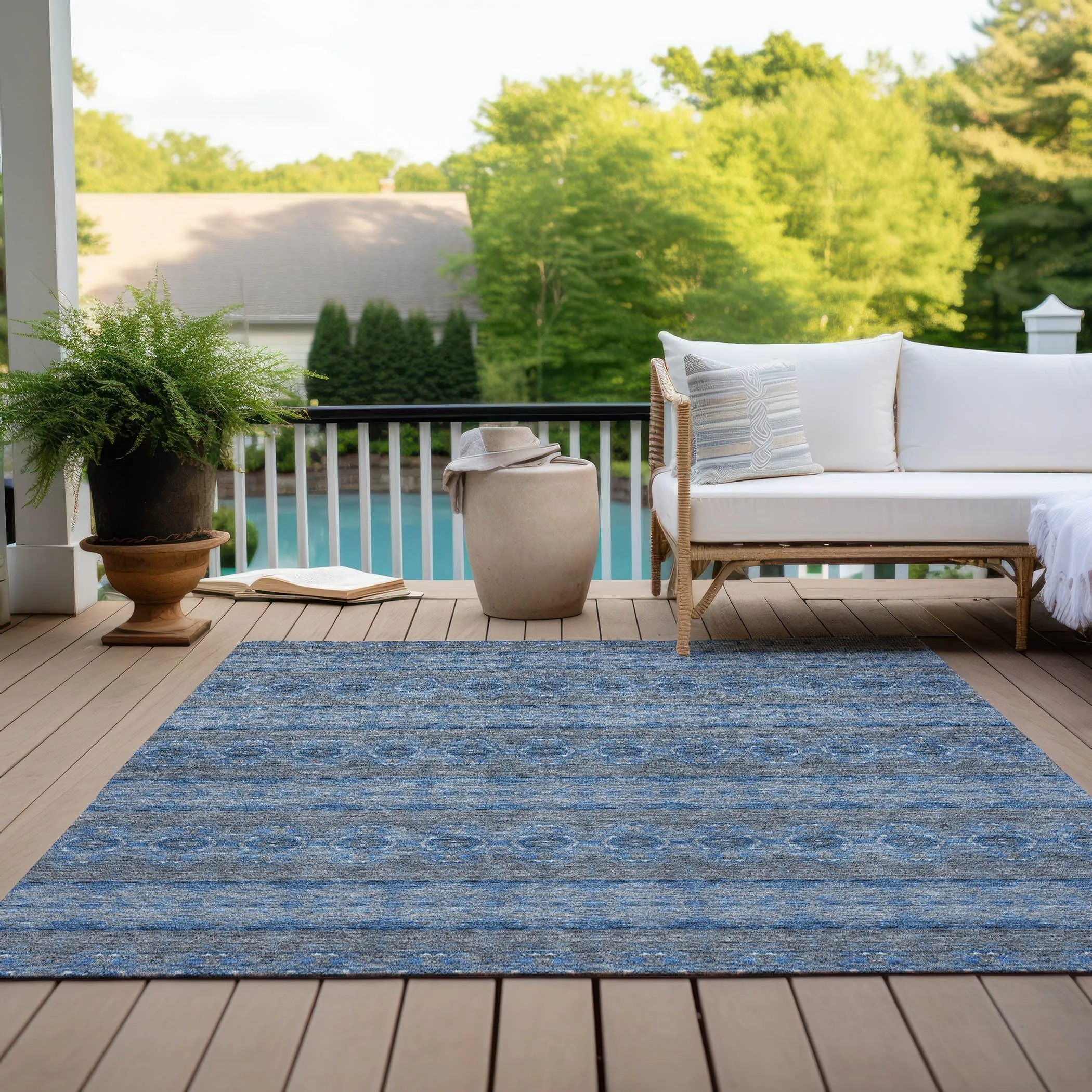 Machine Washable Indoor/ Outdoor Chantille Ombre Stripes Rug
