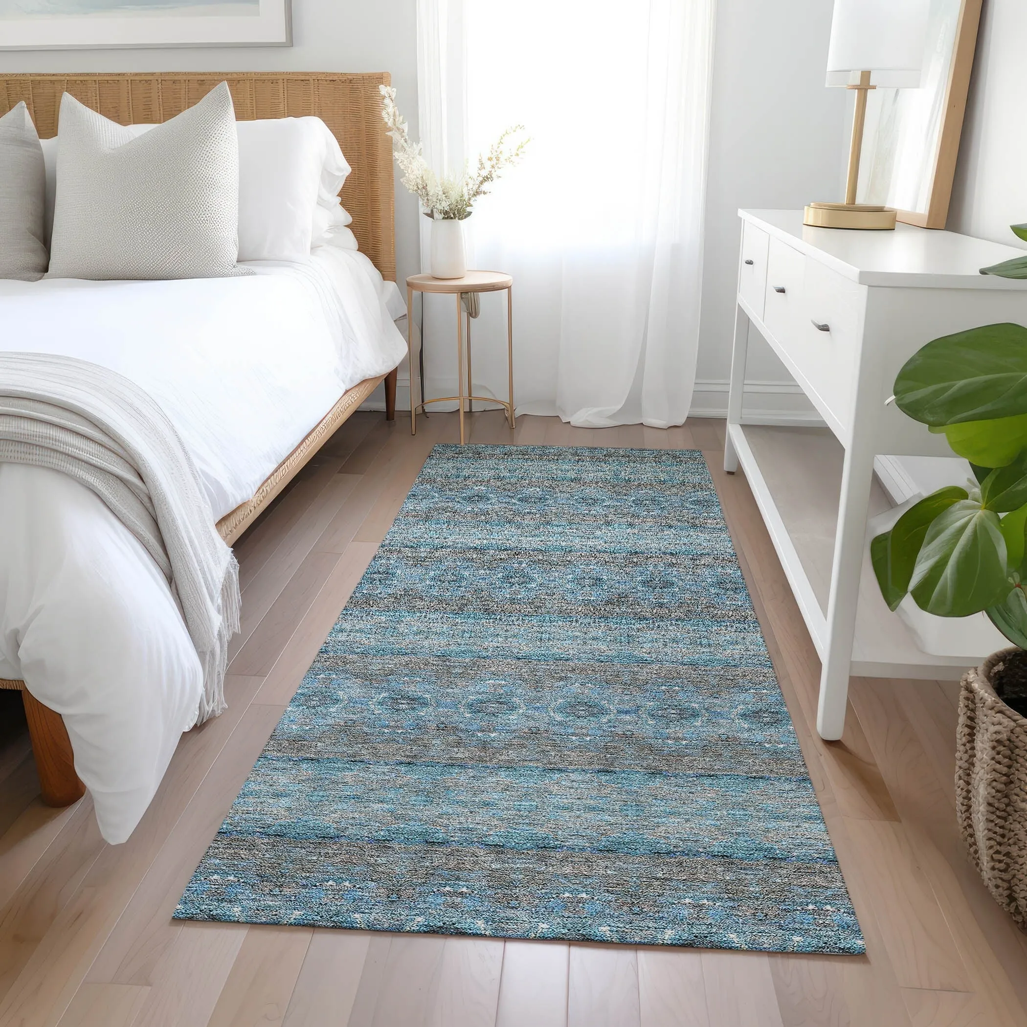 Machine Washable Indoor/ Outdoor Chantille Ombre Stripes Rug