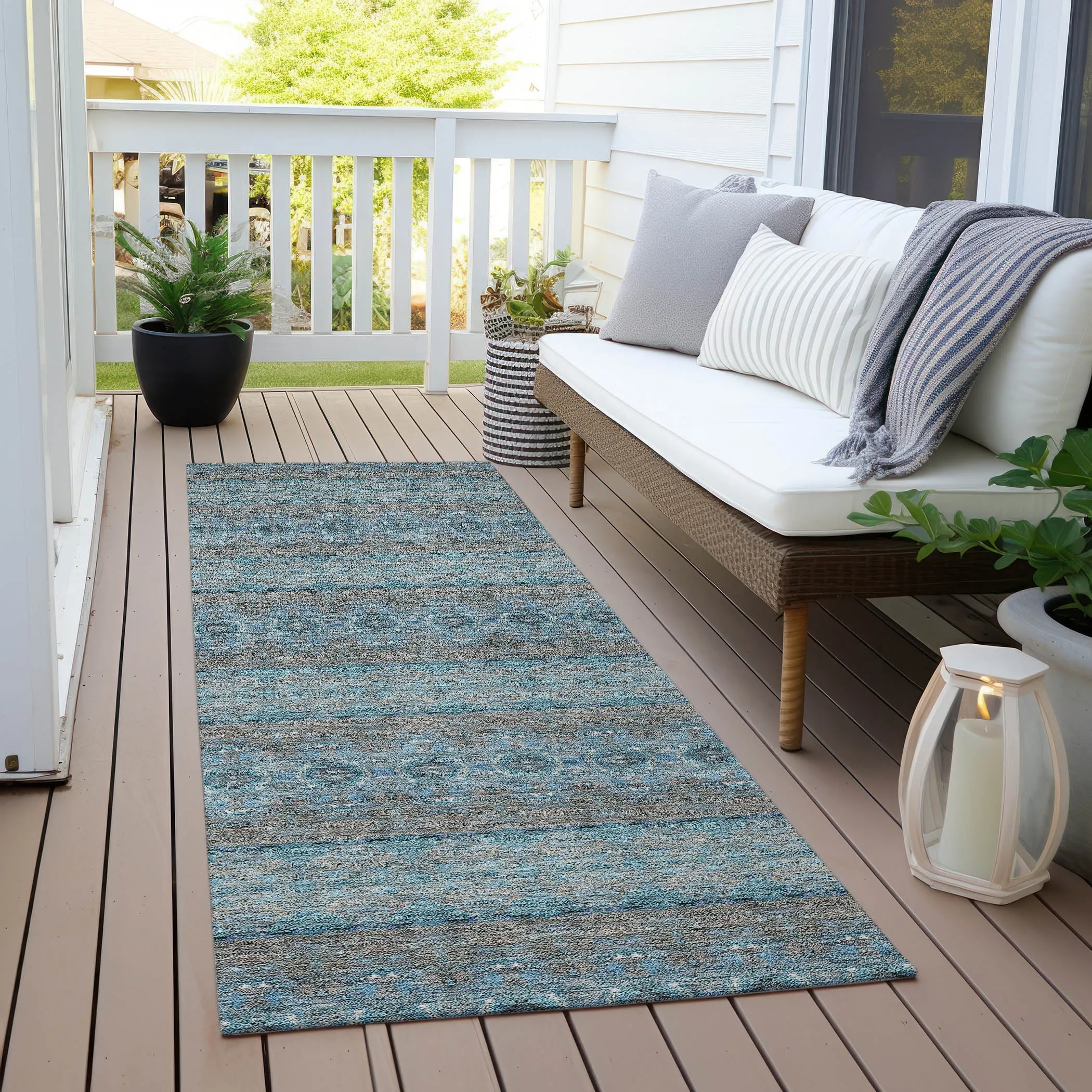 Machine Washable Indoor/ Outdoor Chantille Ombre Stripes Rug