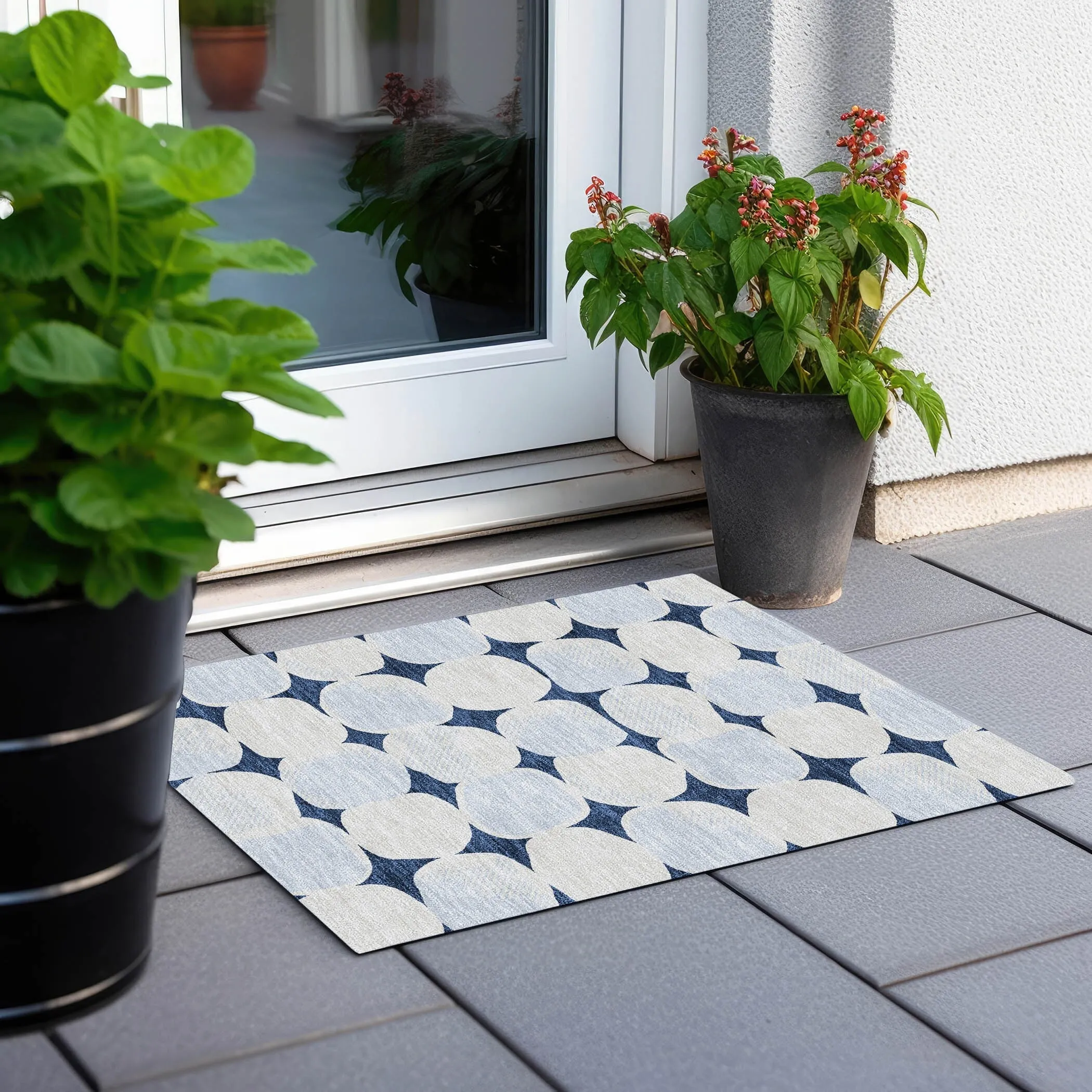 Machine Washable Indoor/ Outdoor Chantille Puffy Modern Rug