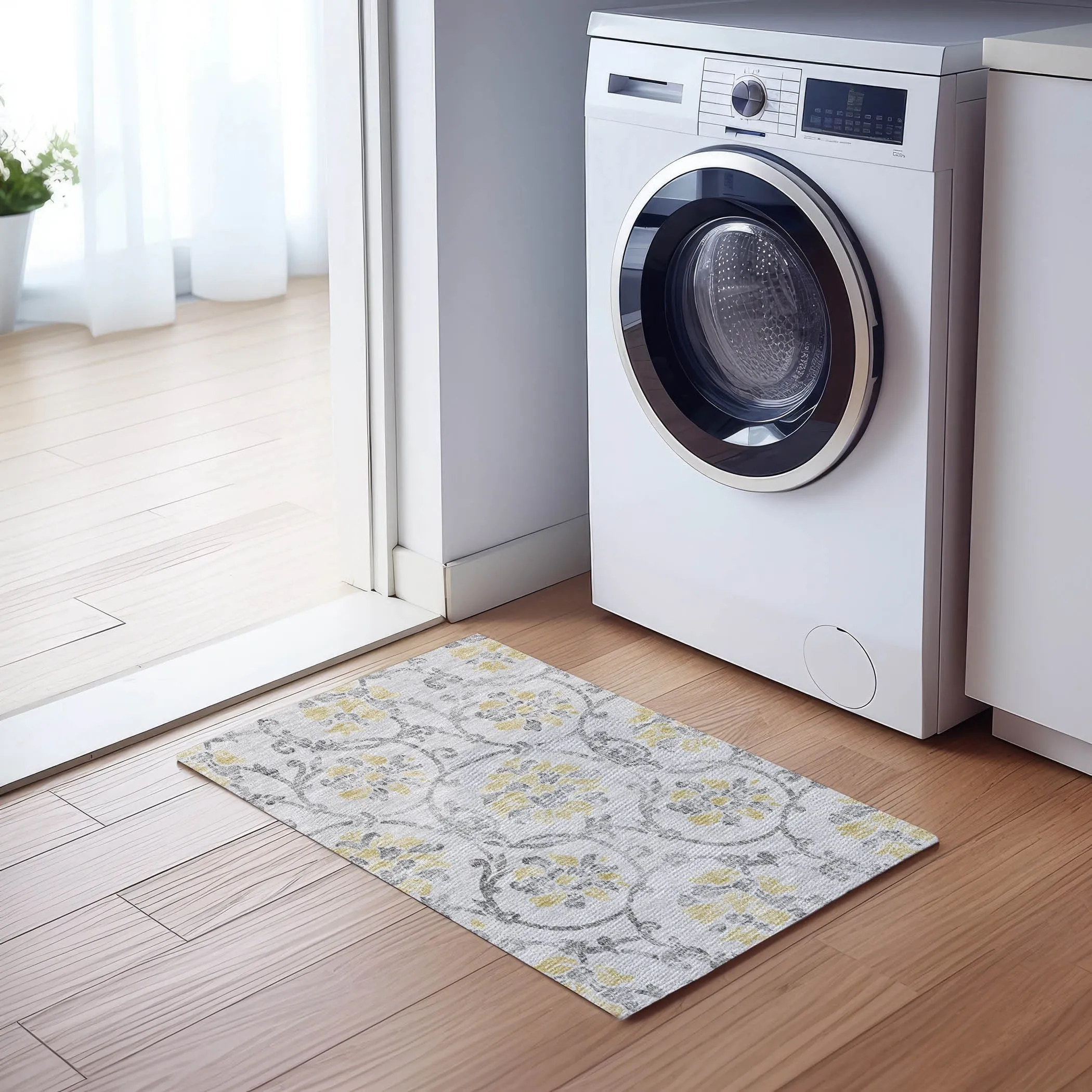 Machine Washable Indoor/ Outdoor Chantille Scroll Floral Rug
