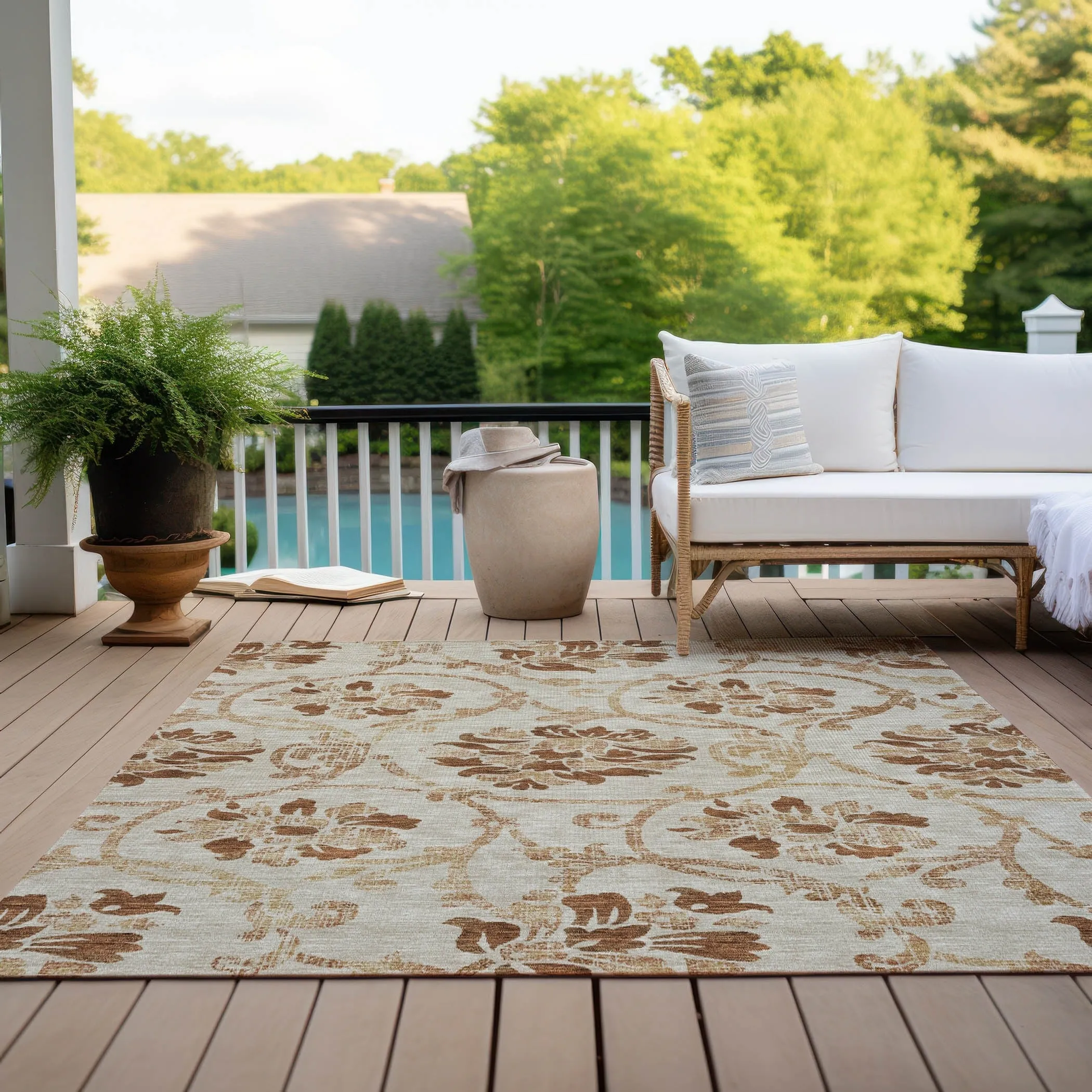 Machine Washable Indoor/ Outdoor Chantille Scroll Floral Rug