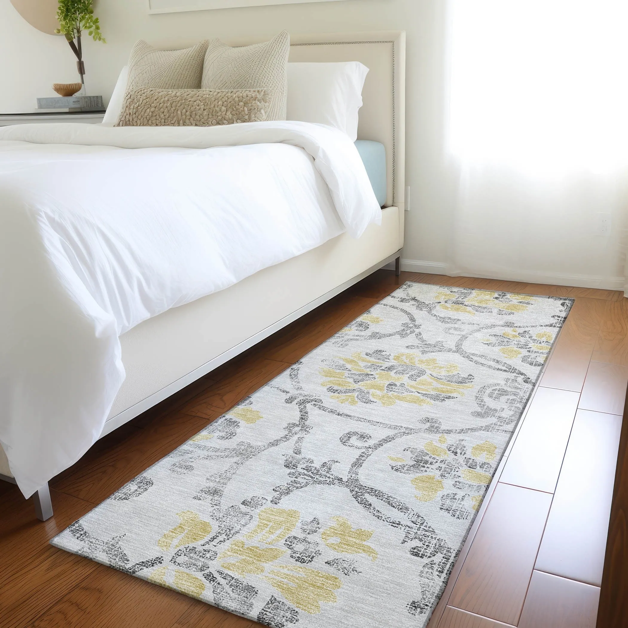 Machine Washable Indoor/ Outdoor Chantille Scroll Floral Rug