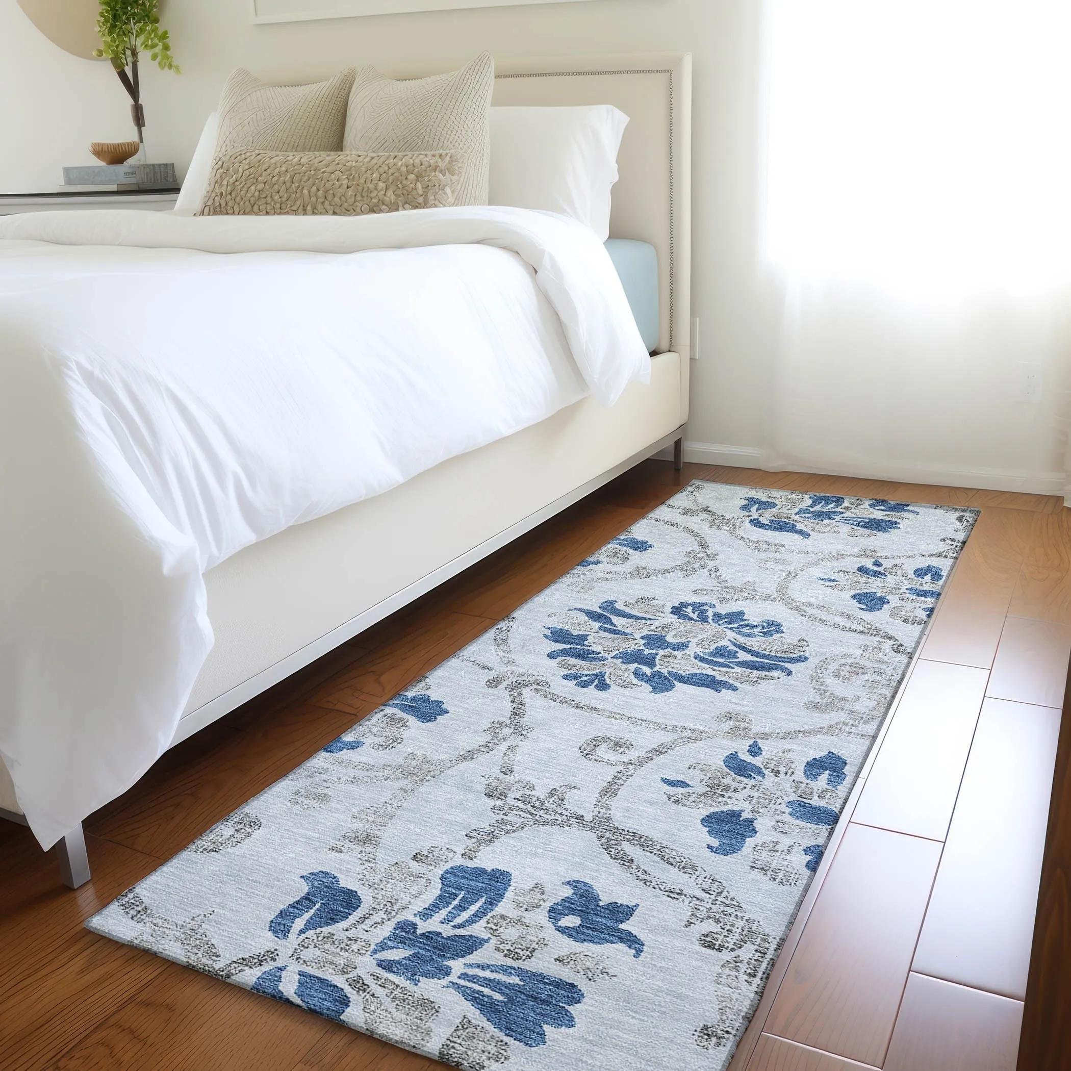 Machine Washable Indoor/ Outdoor Chantille Scroll Floral Rug