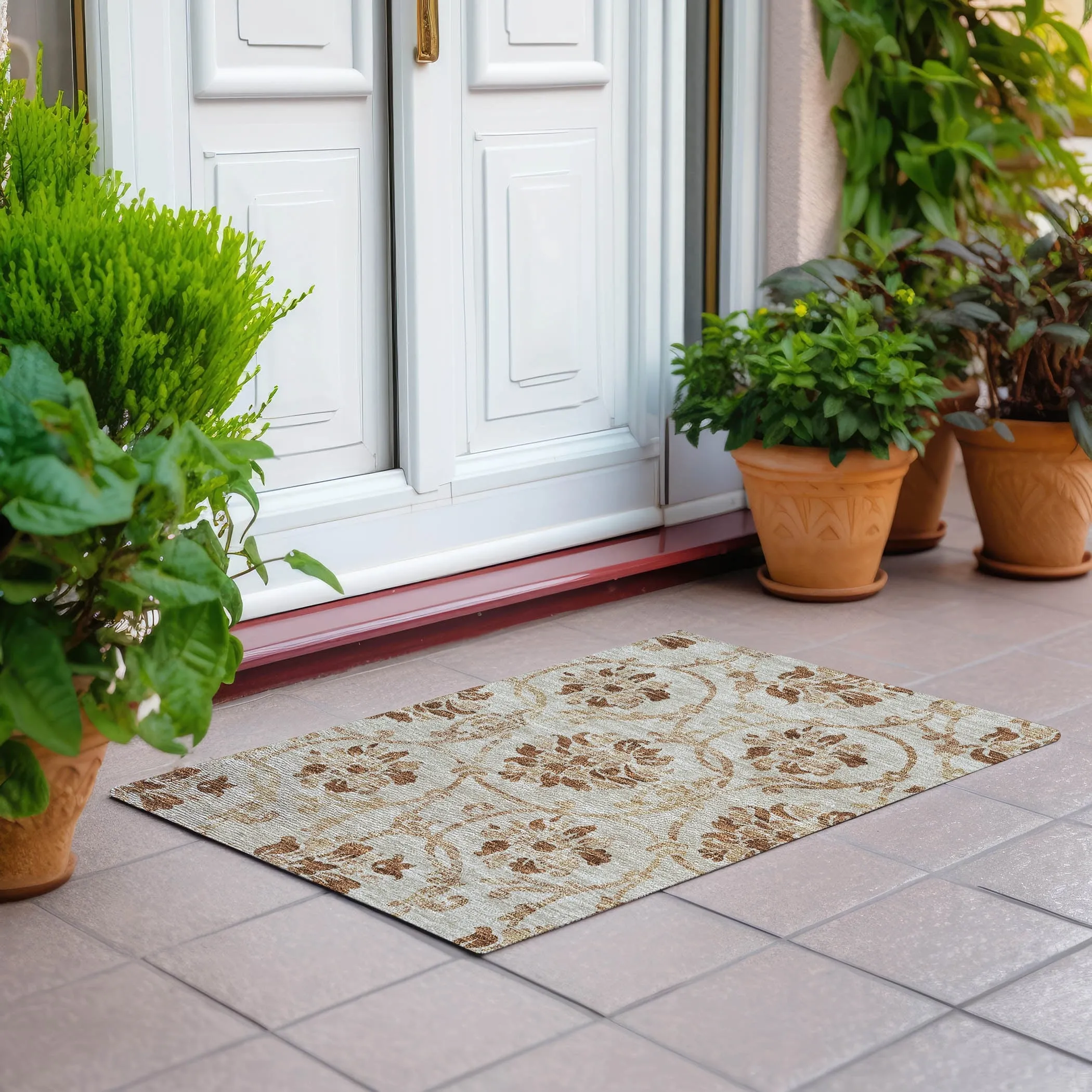 Machine Washable Indoor/ Outdoor Chantille Scroll Floral Rug