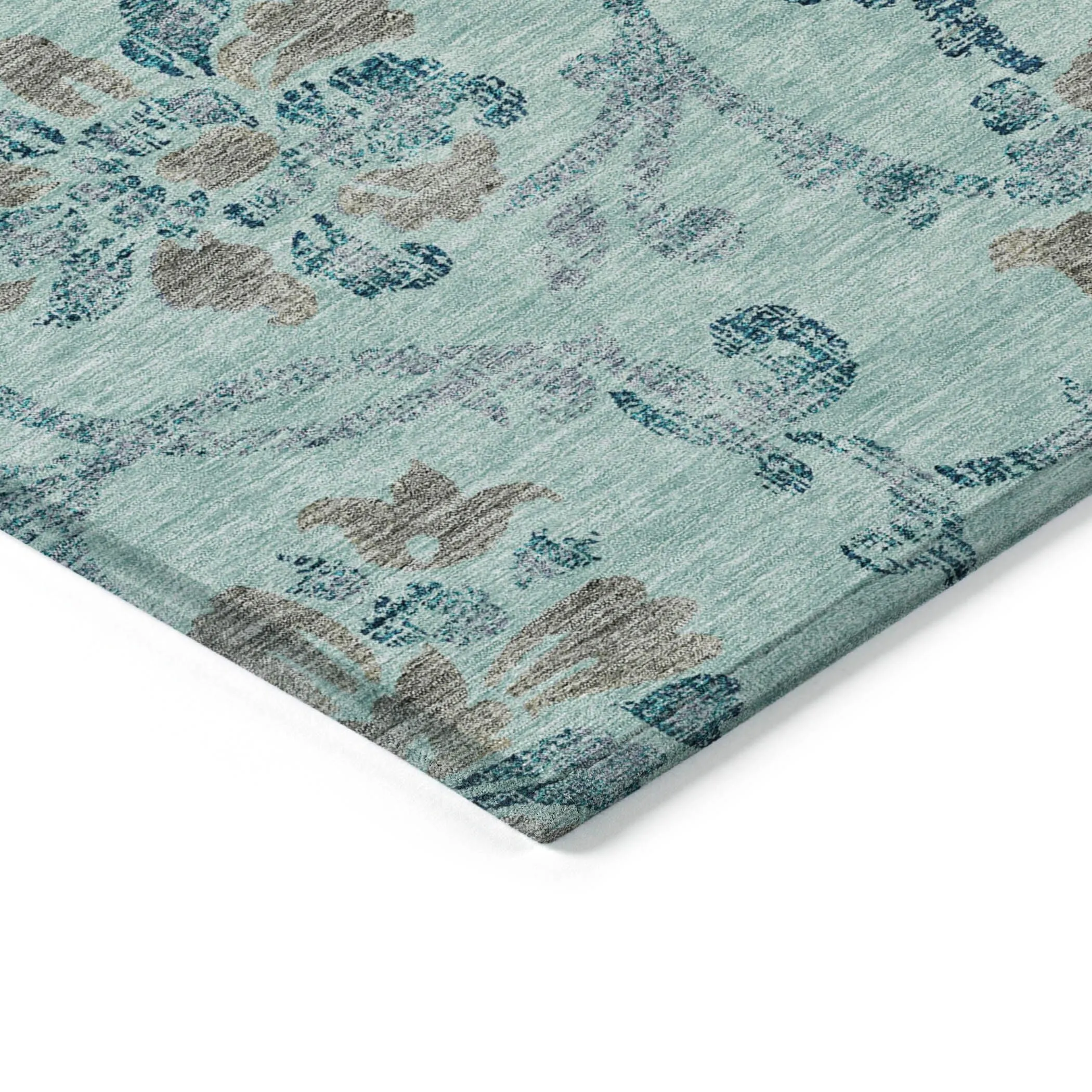 Machine Washable Indoor/ Outdoor Chantille Scroll Floral Rug