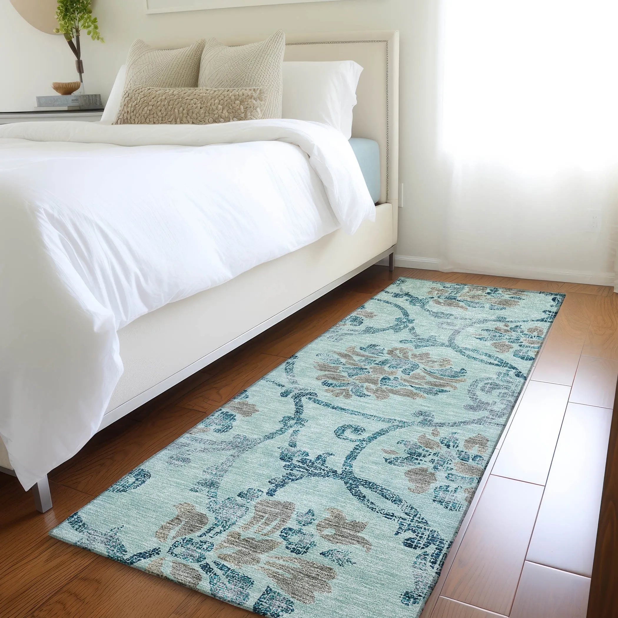 Machine Washable Indoor/ Outdoor Chantille Scroll Floral Rug