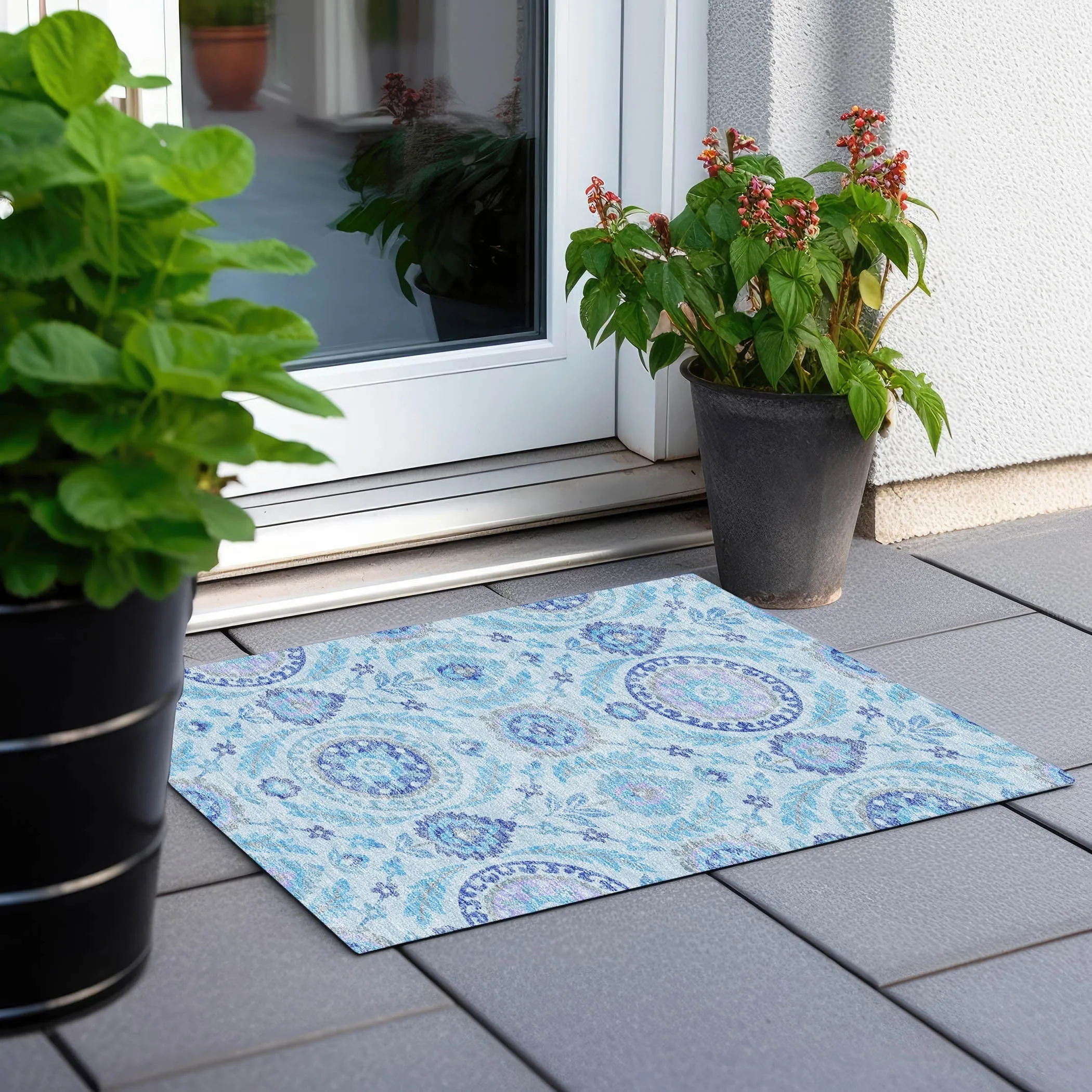 Machine Washable Indoor/ Outdoor Chantille Suzani Boho Rug