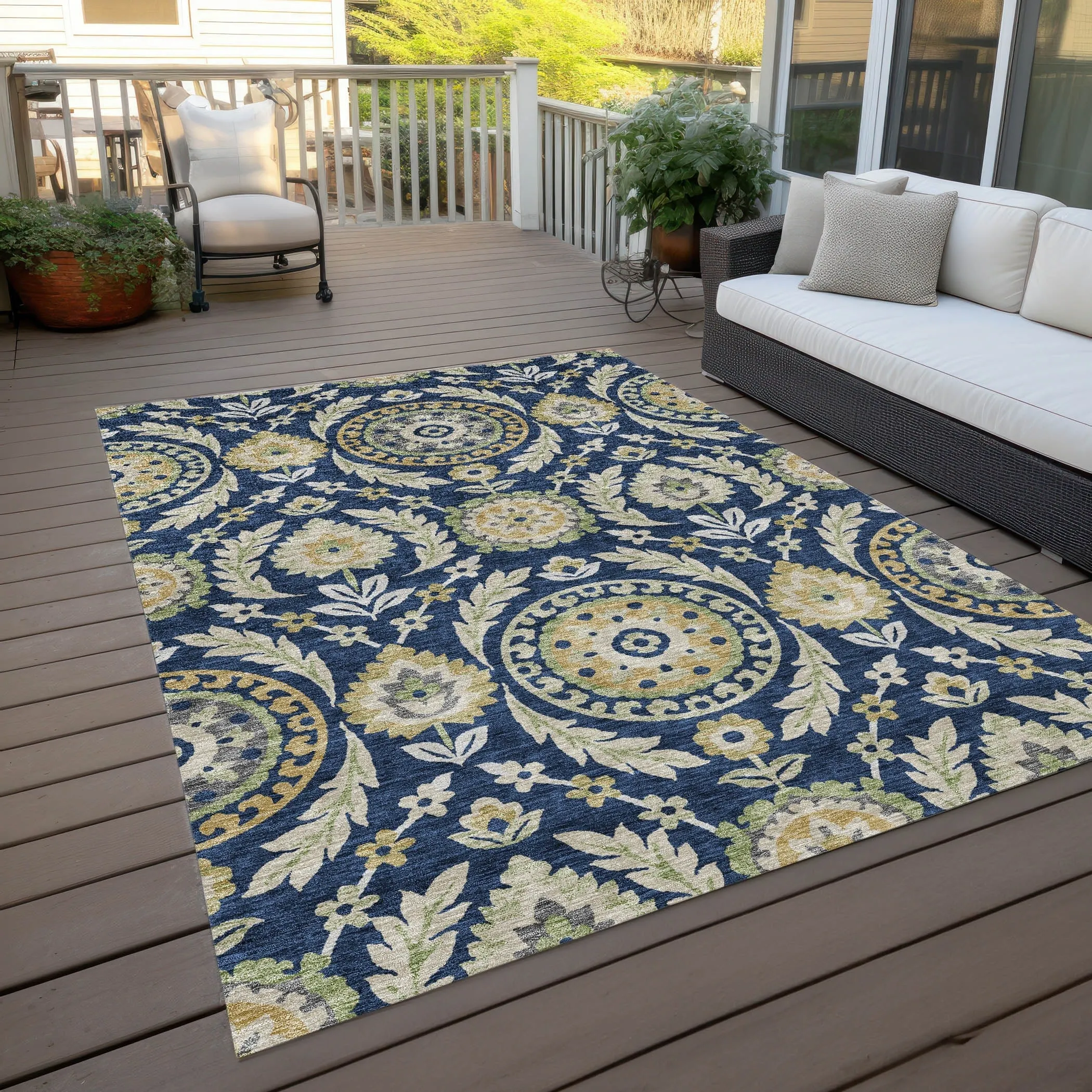 Machine Washable Indoor/ Outdoor Chantille Suzani Boho Rug