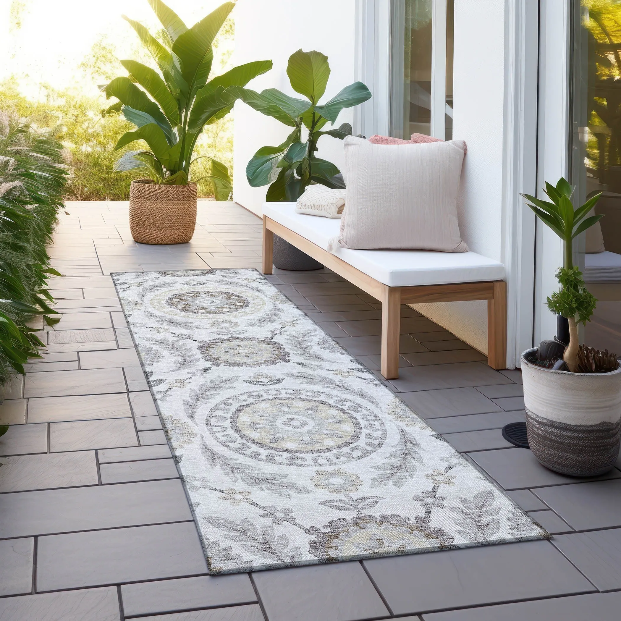 Machine Washable Indoor/ Outdoor Chantille Suzani Boho Rug