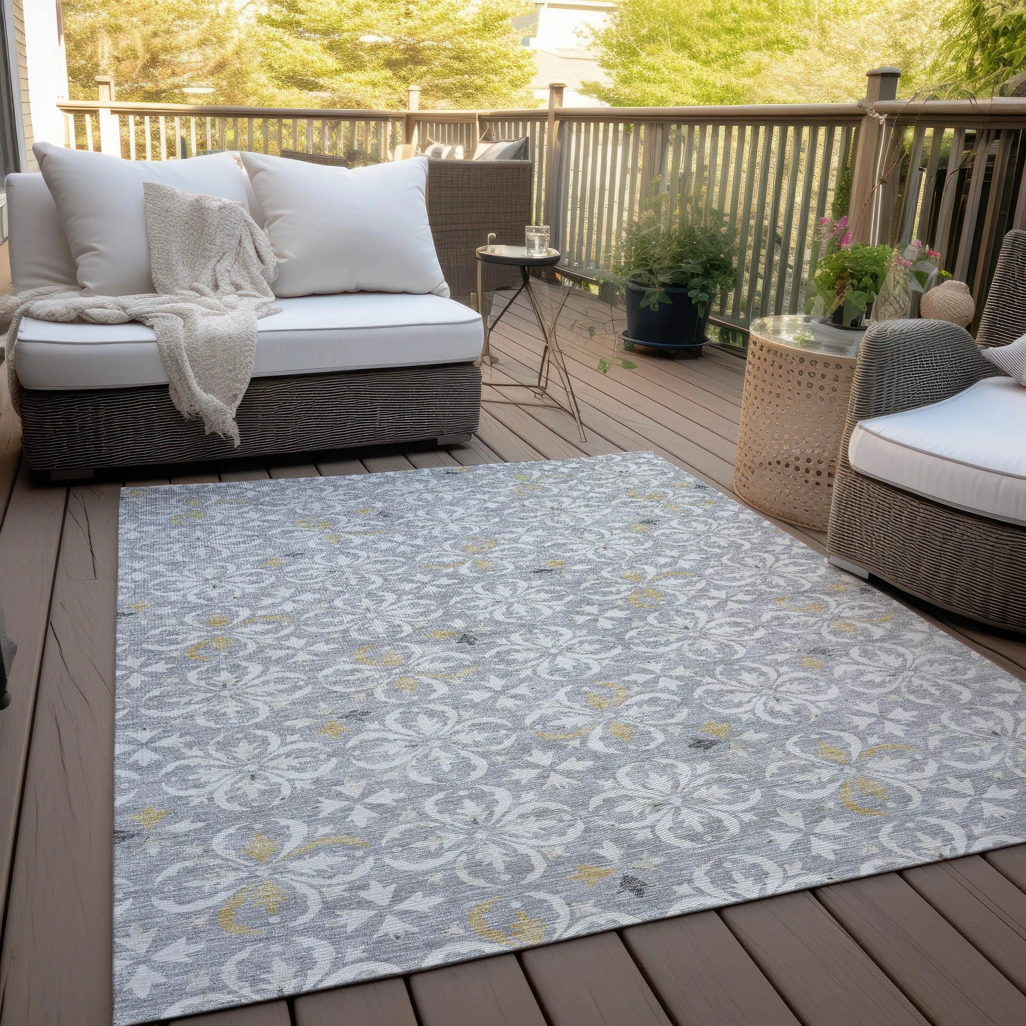 Machine Washable Indoor/ Outdoor Chantille Traditional Medallion Rug