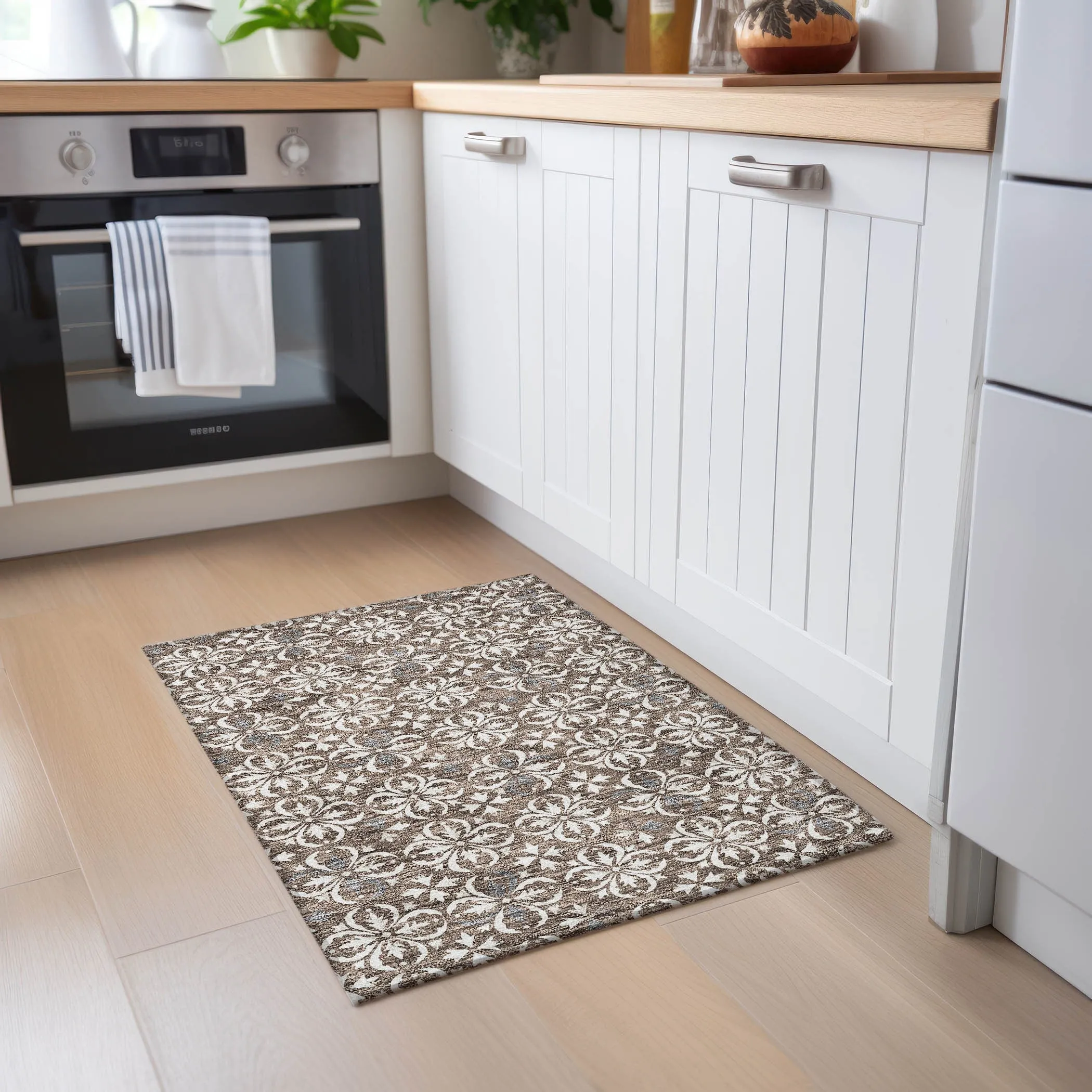 Machine Washable Indoor/ Outdoor Chantille Traditional Medallion Rug