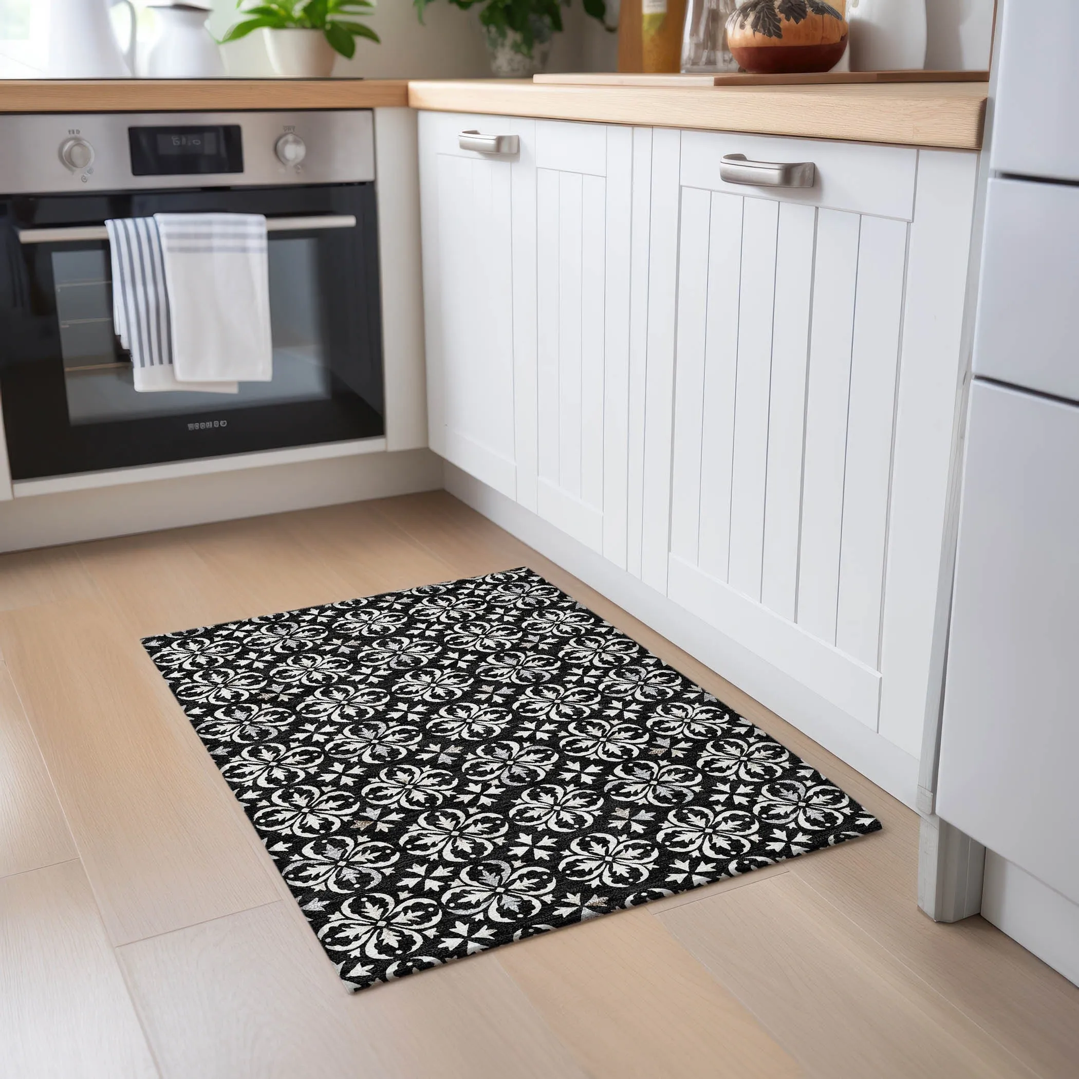 Machine Washable Indoor/ Outdoor Chantille Traditional Medallion Rug