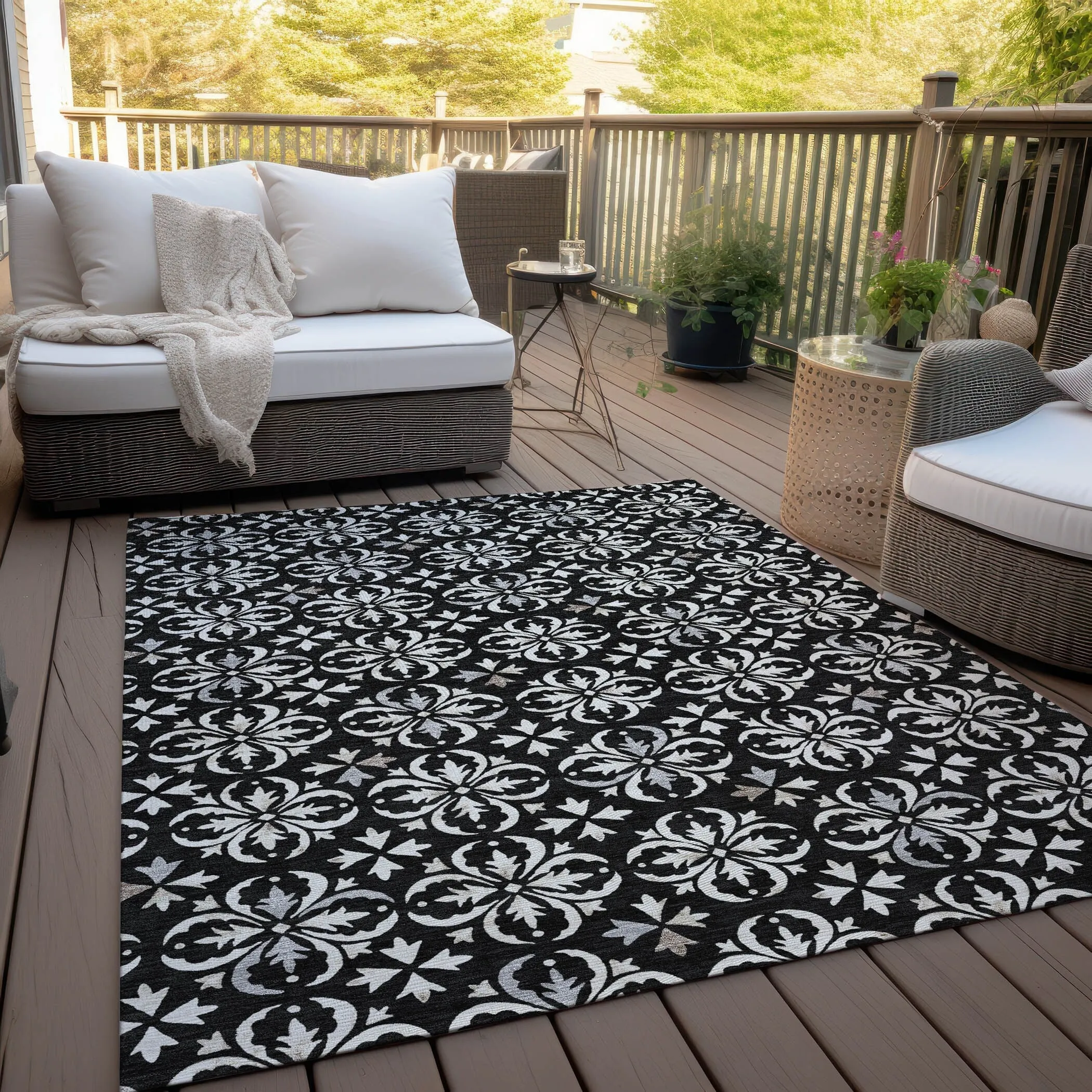 Machine Washable Indoor/ Outdoor Chantille Traditional Medallion Rug