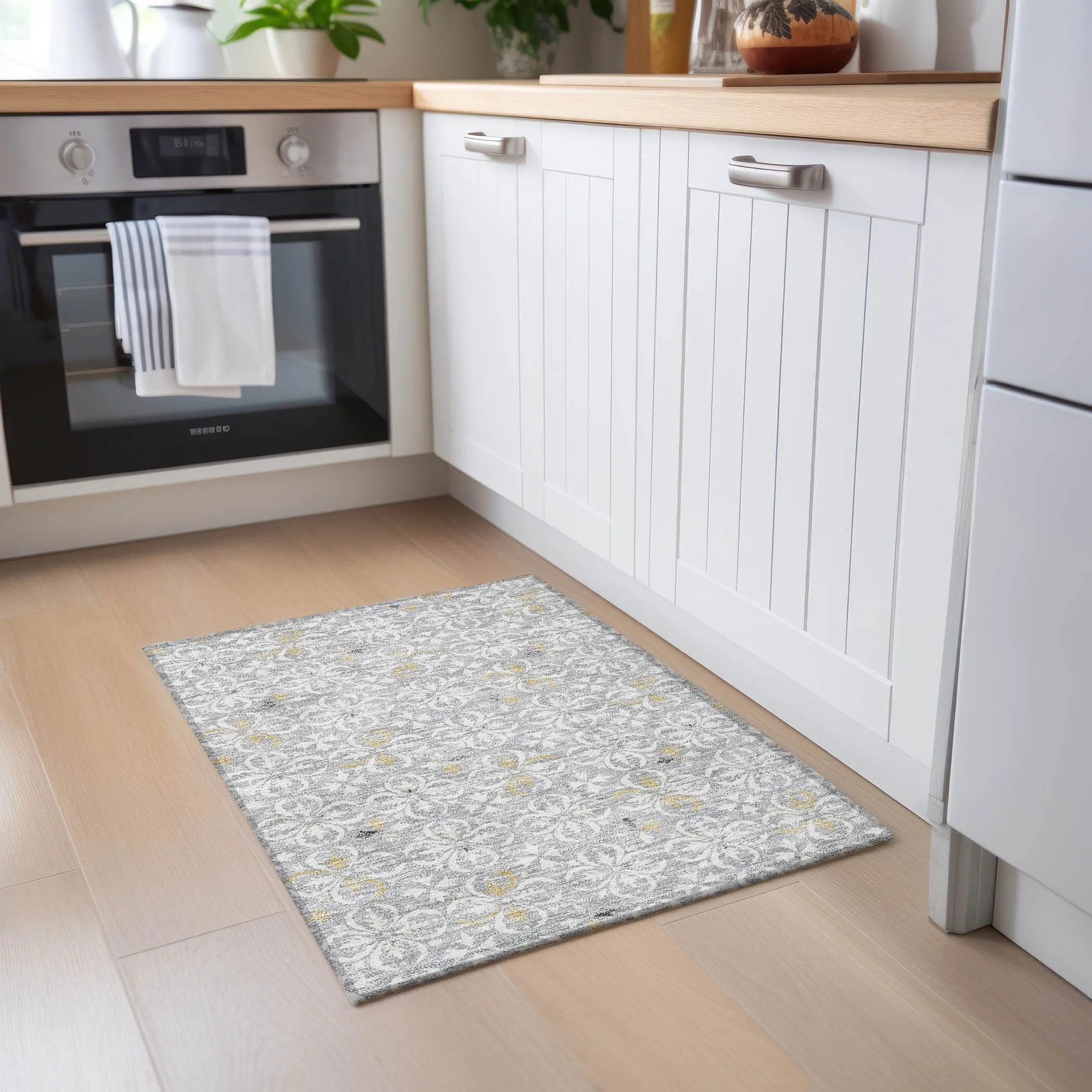 Machine Washable Indoor/ Outdoor Chantille Traditional Medallion Rug