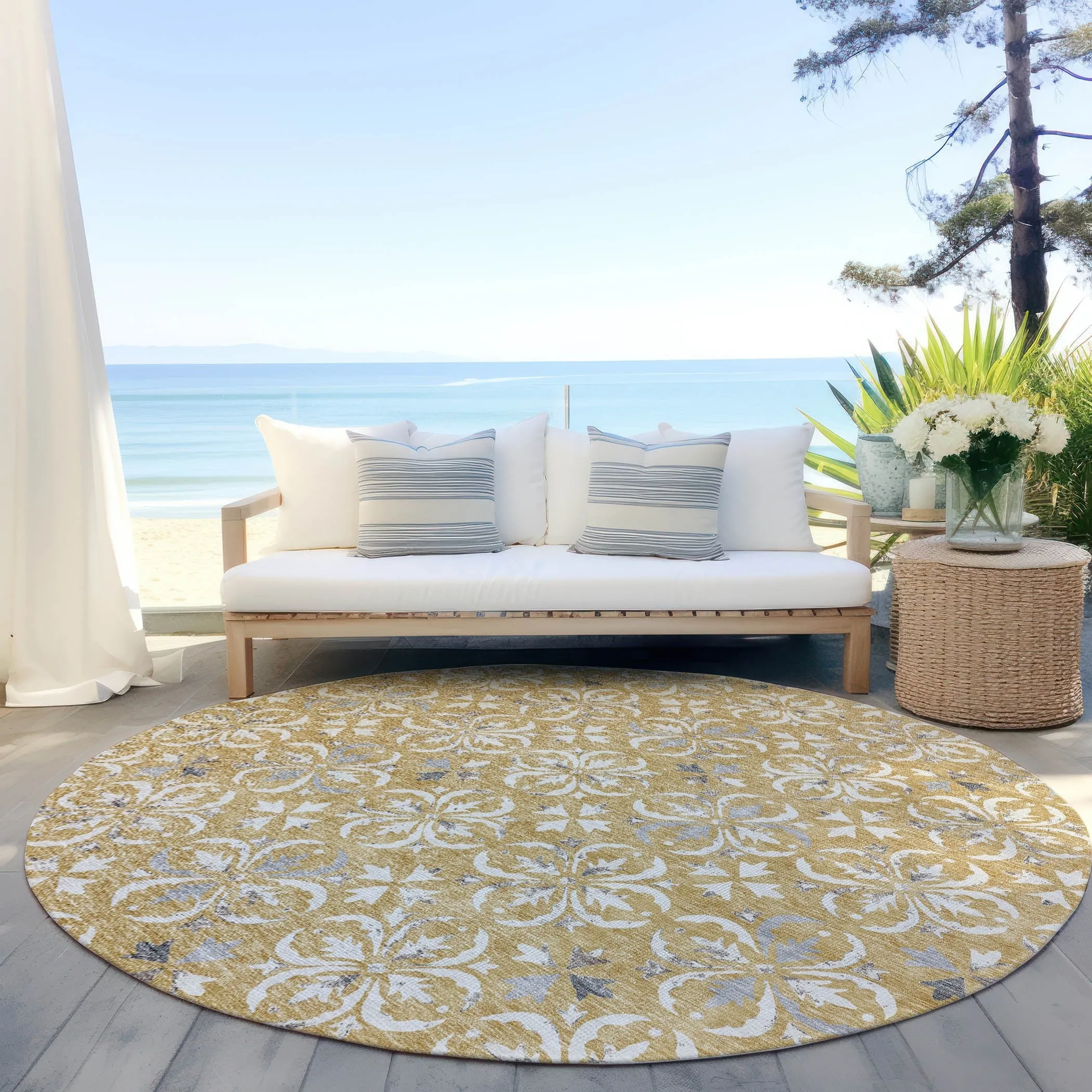 Machine Washable Indoor/ Outdoor Chantille Traditional Medallion Rug