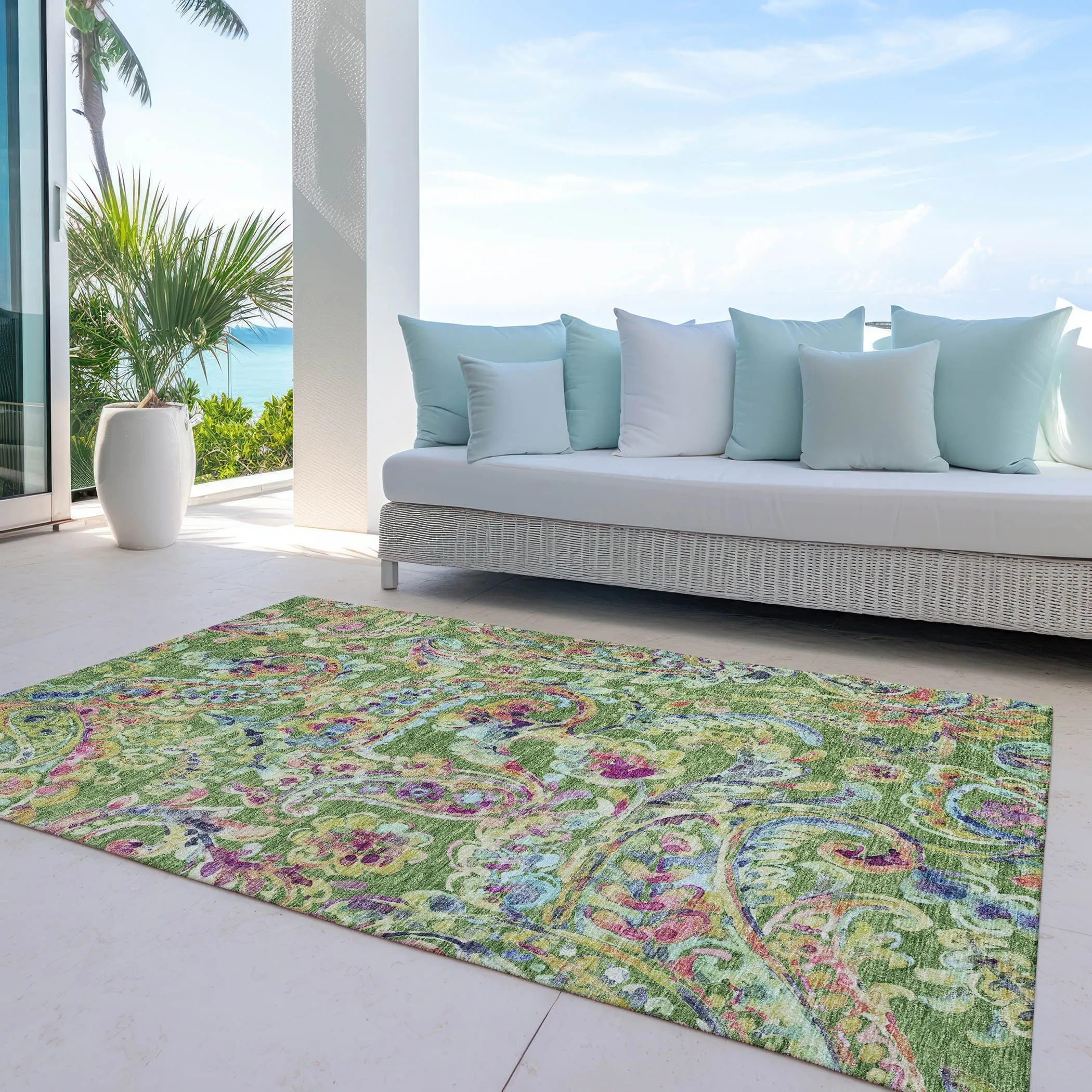 Machine Washable Indoor/ Outdoor Chantille Traditional Scroll Rug