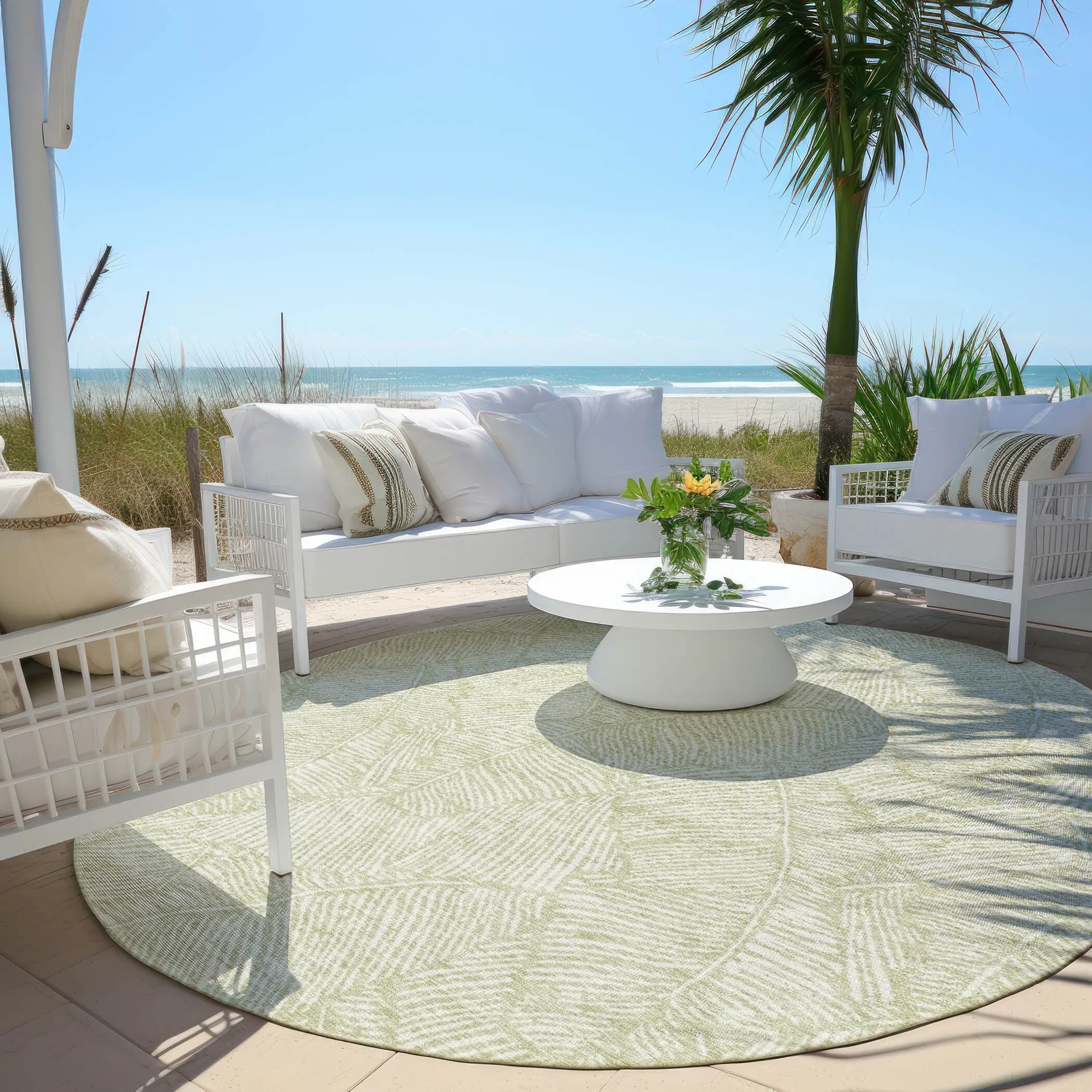 Machine Washable Indoor/ Outdoor Chantille Tropical Palm Rug