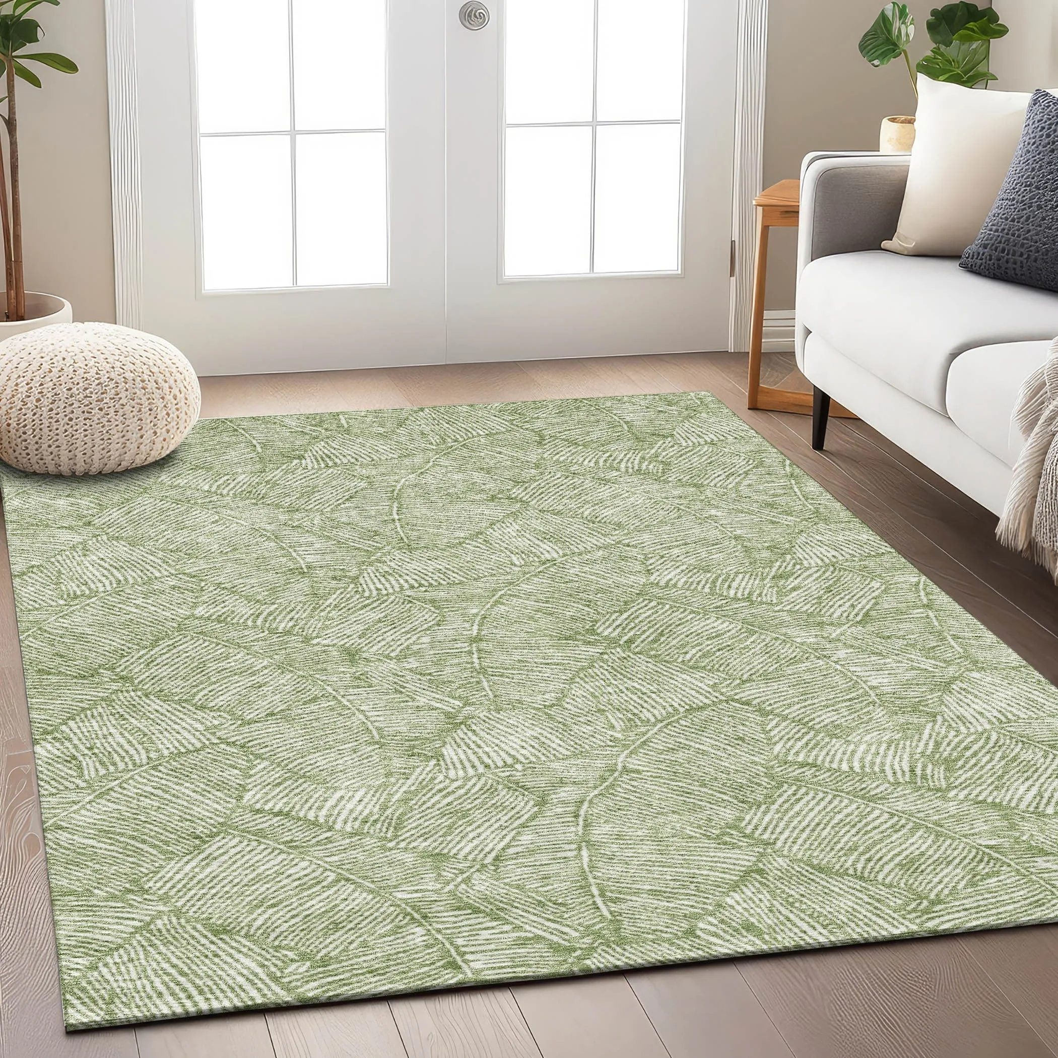 Machine Washable Indoor/ Outdoor Chantille Tropical Palm Rug