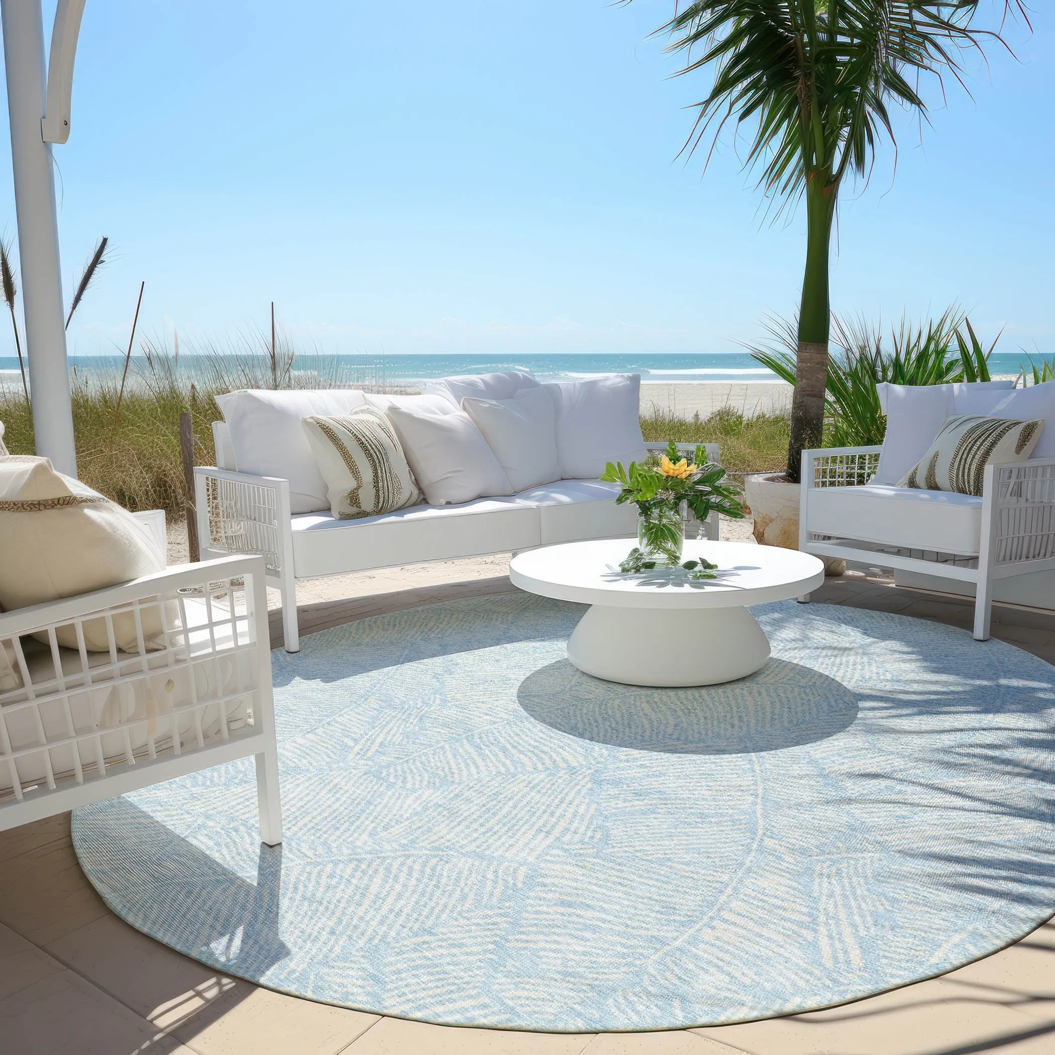 Machine Washable Indoor/ Outdoor Chantille Tropical Palm Rug