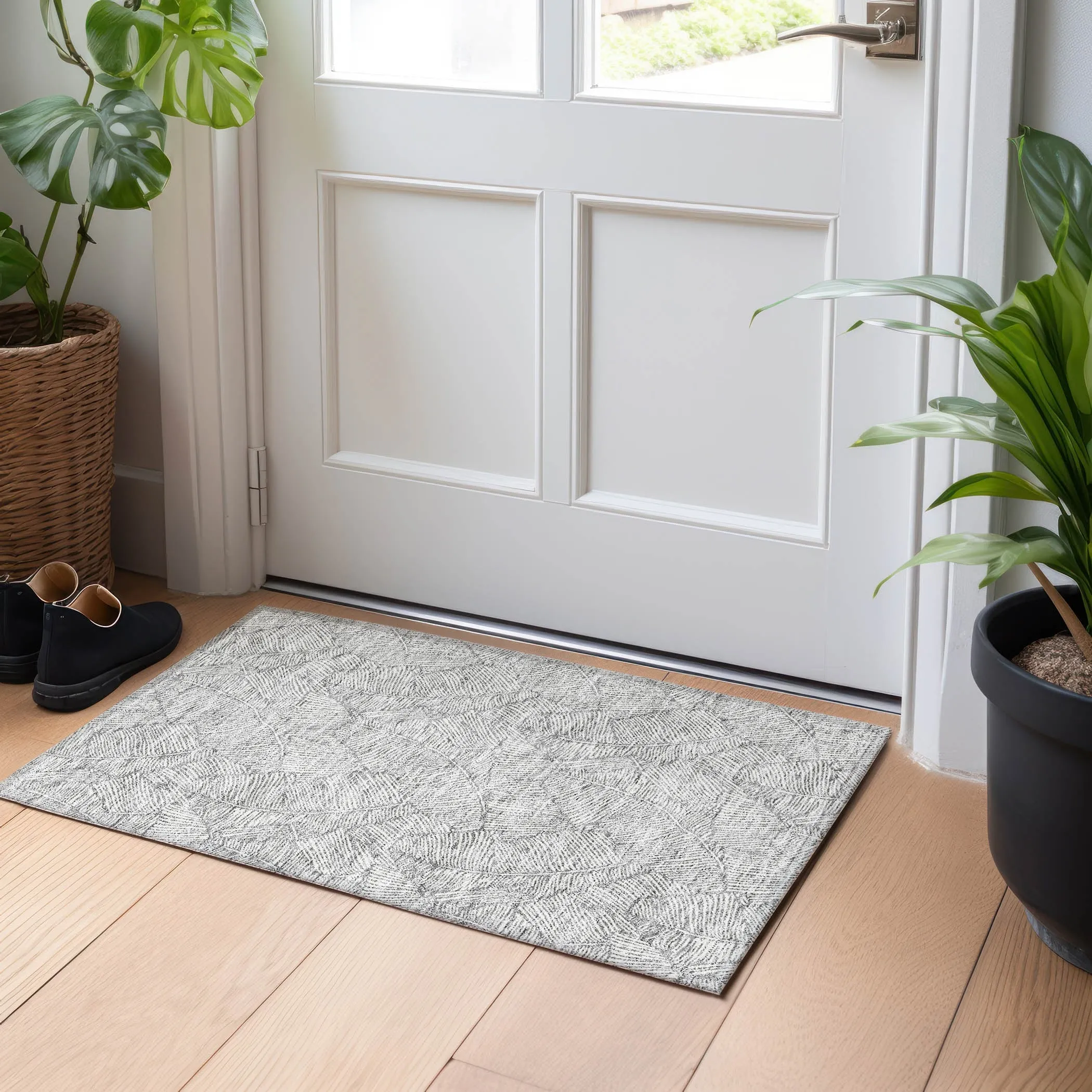 Machine Washable Indoor/ Outdoor Chantille Tropical Palm Rug