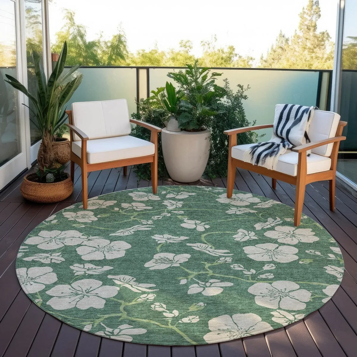 Machine Washable Indoor/ Outdoor Floral Zen Chantille Rug