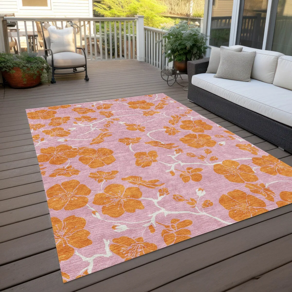 Machine Washable Indoor/ Outdoor Floral Zen Chantille Rug