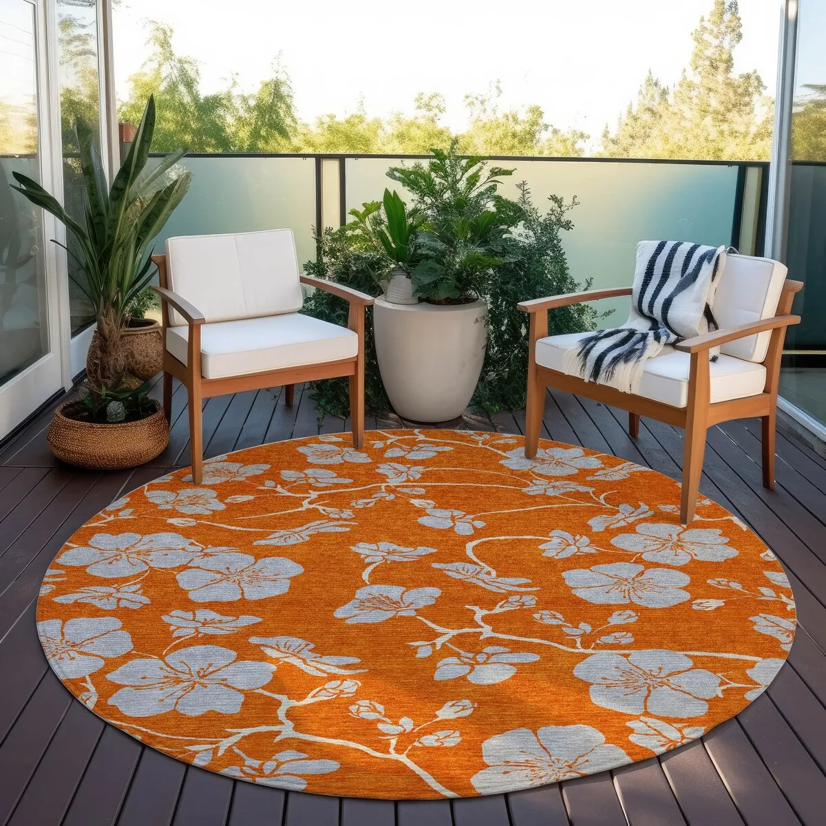 Machine Washable Indoor/ Outdoor Floral Zen Chantille Rug