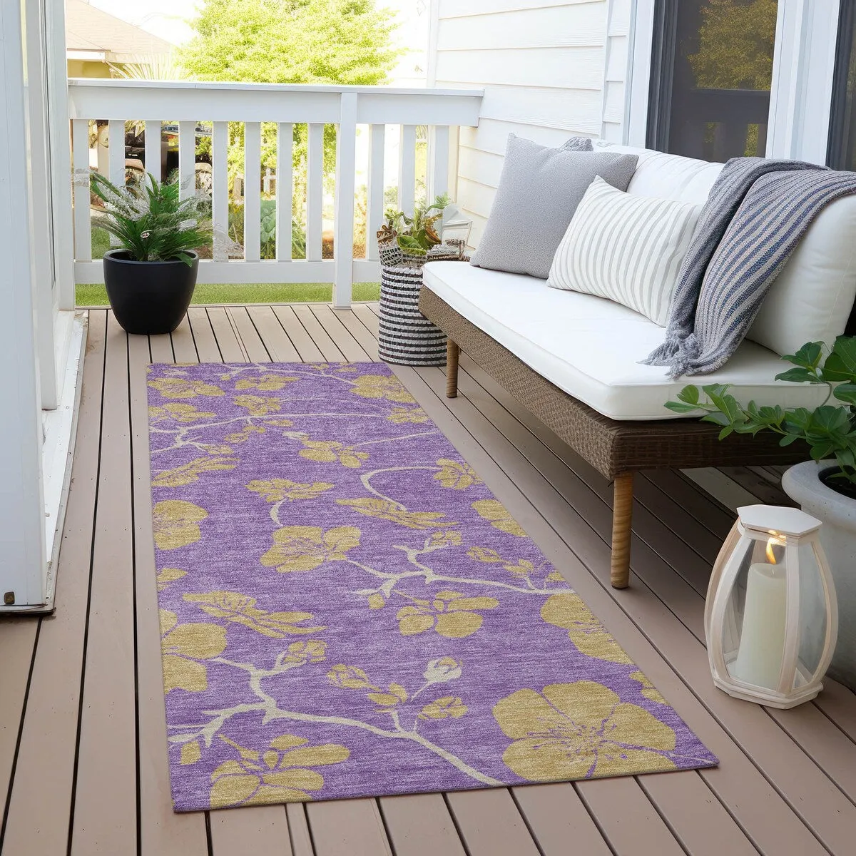 Machine Washable Indoor/ Outdoor Floral Zen Chantille Rug