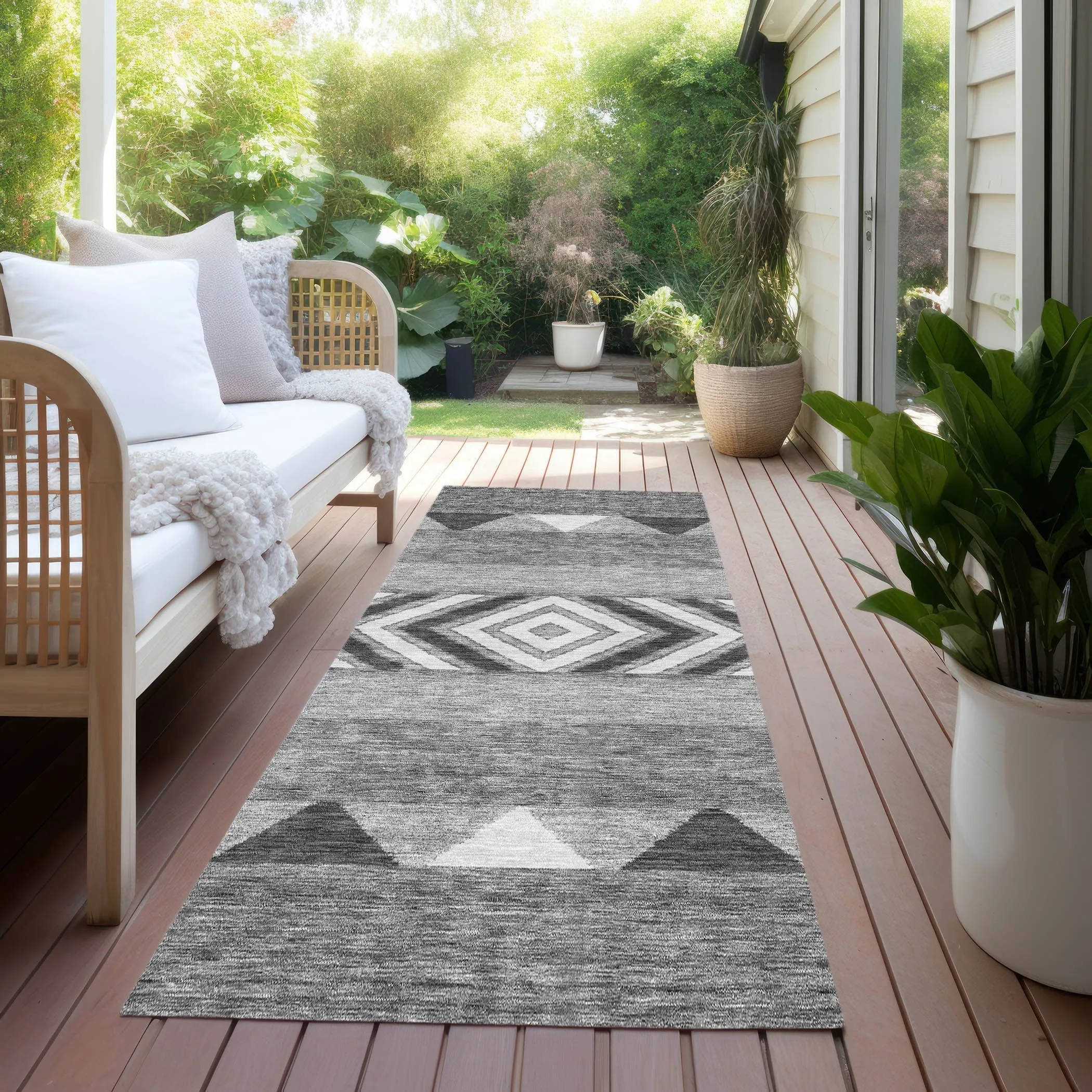 Machine Washable Indoor/ Outdoor Global Boho Chantille Rug