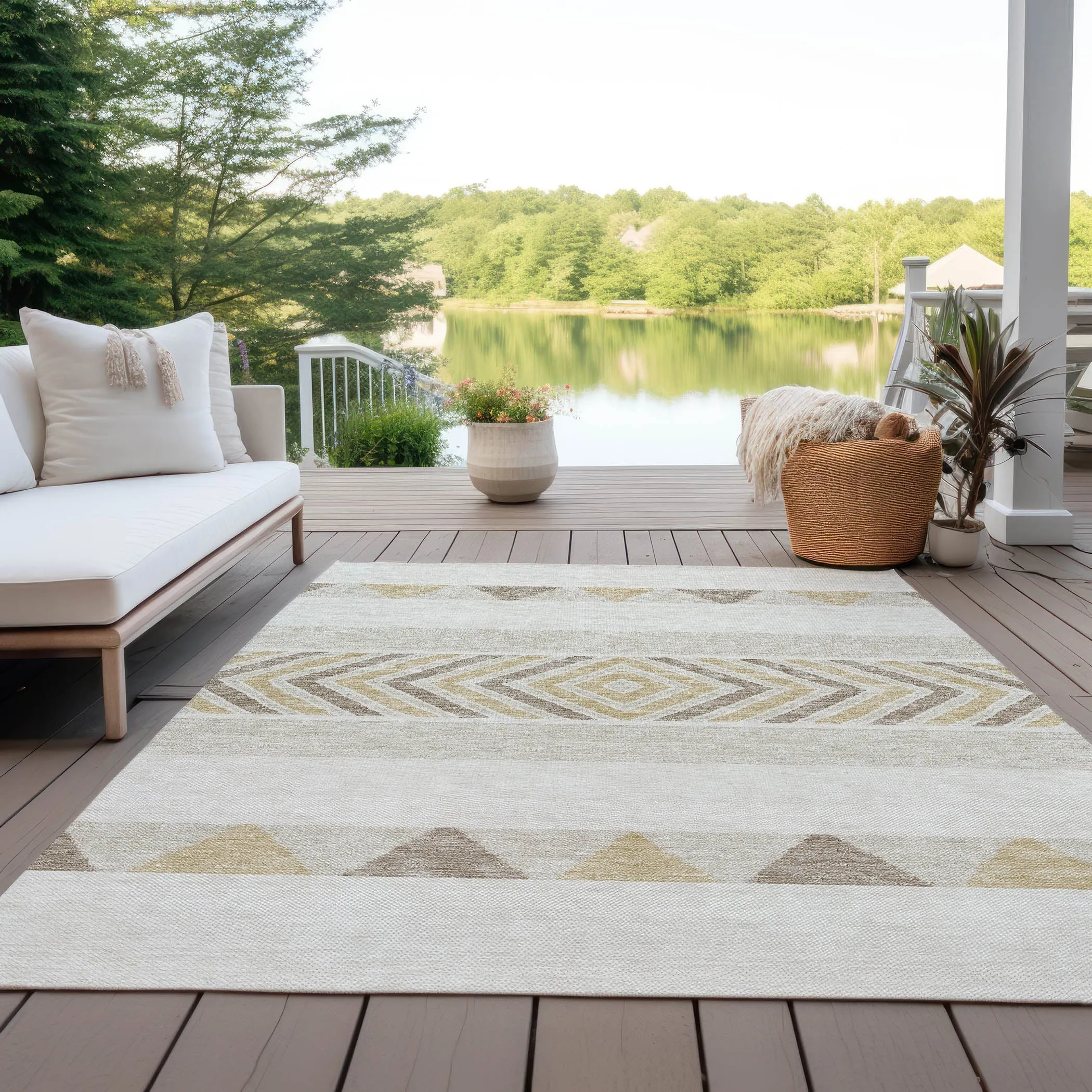 Machine Washable Indoor/ Outdoor Global Boho Chantille Rug