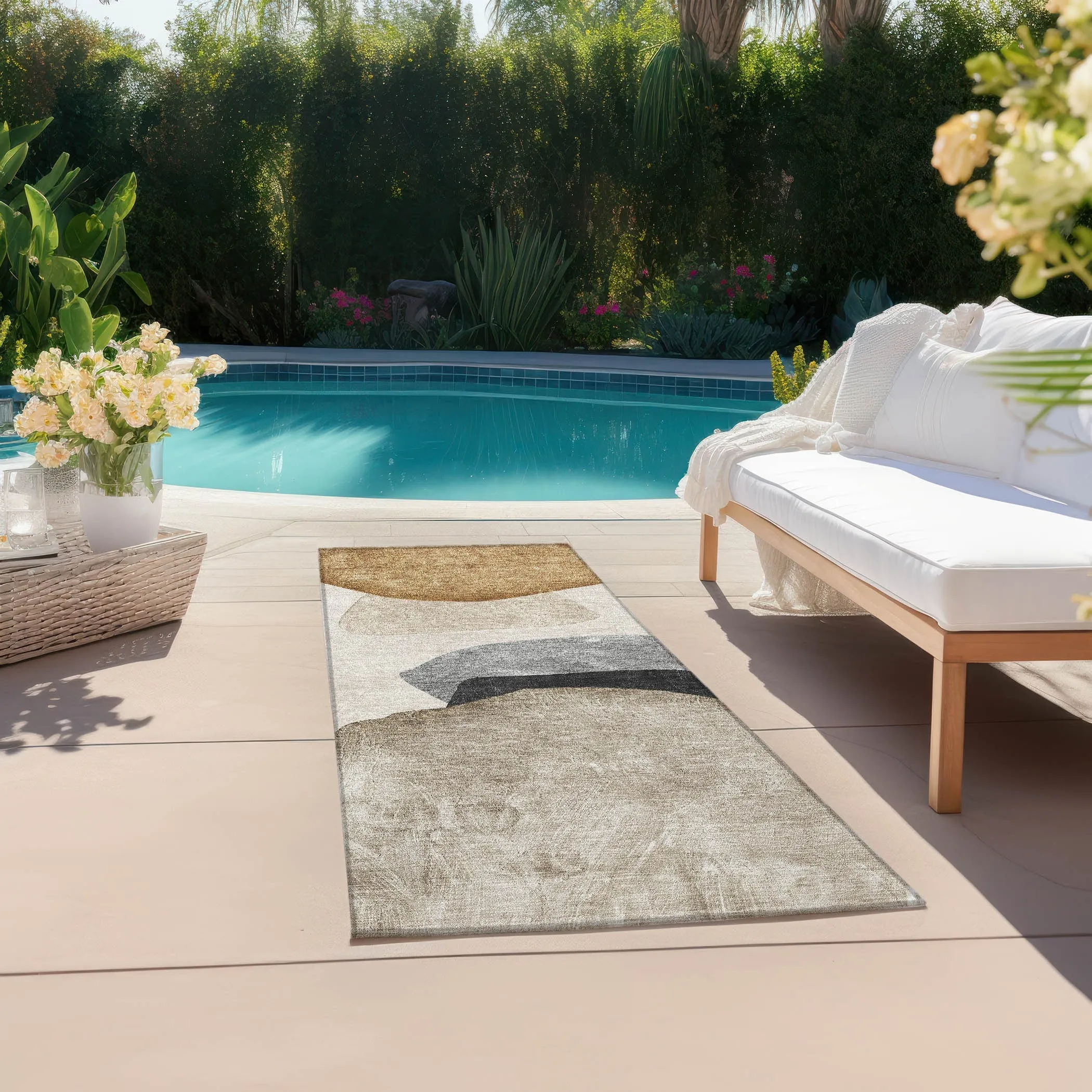 Machine Washable Indoor/ Outdoor Modern Abstract Chantille Rug