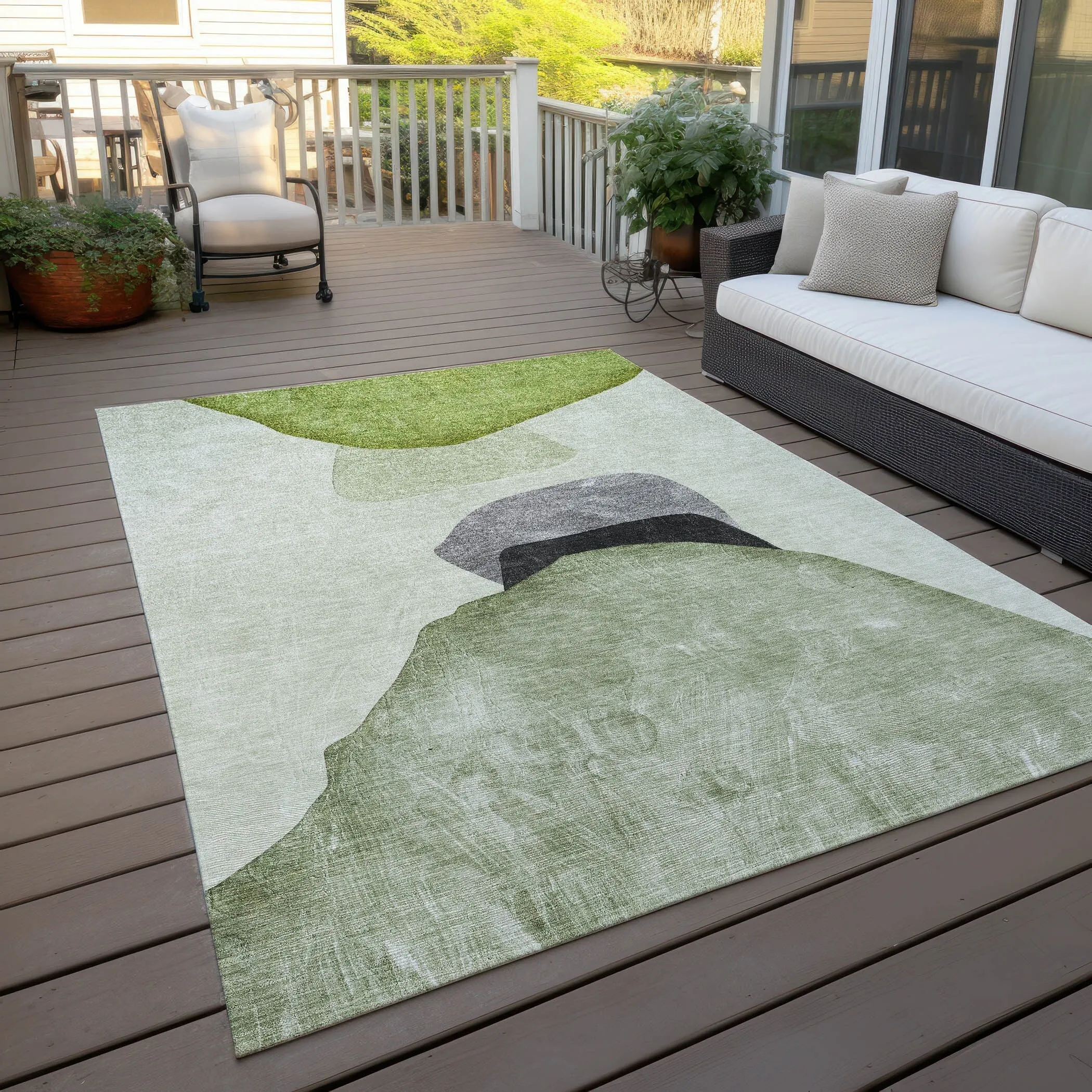 Machine Washable Indoor/ Outdoor Modern Abstract Chantille Rug