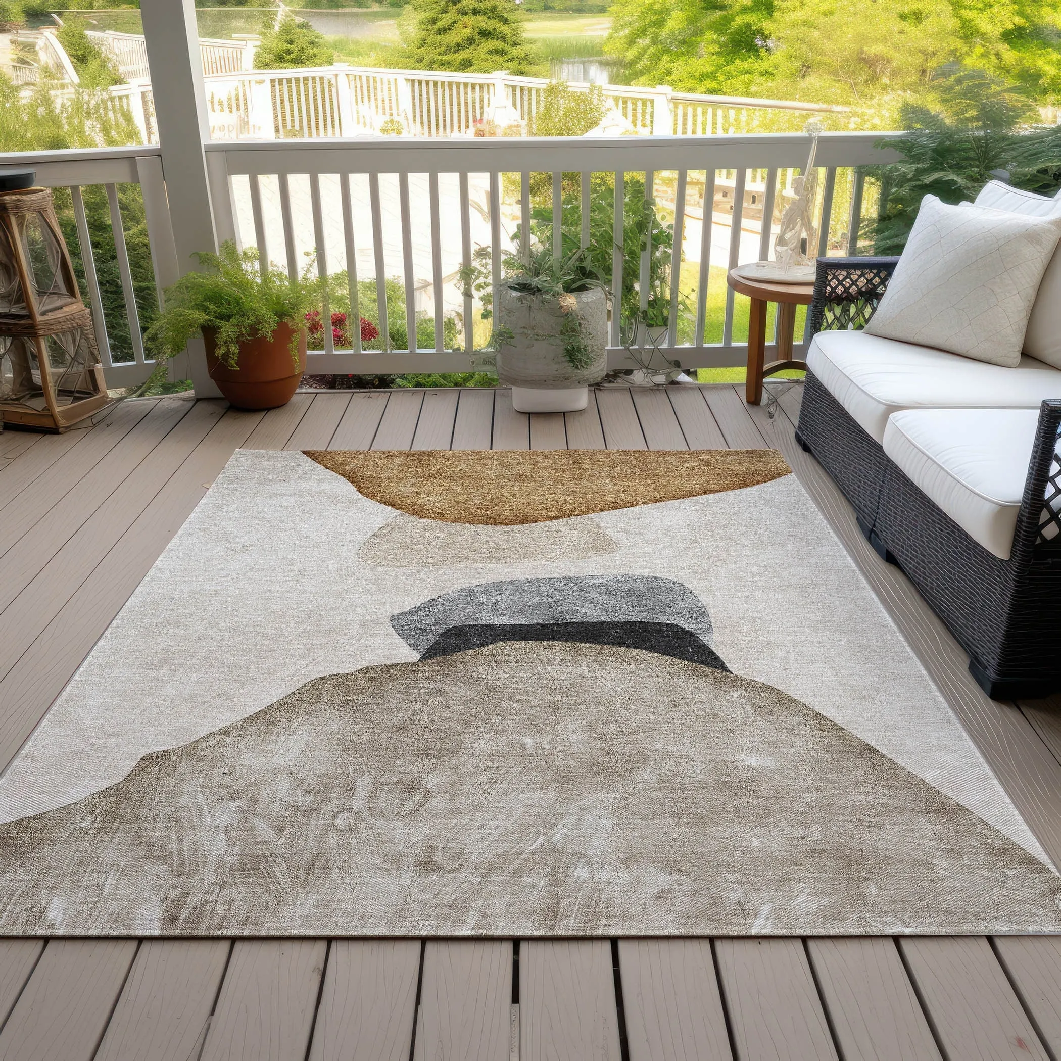 Machine Washable Indoor/ Outdoor Modern Abstract Chantille Rug