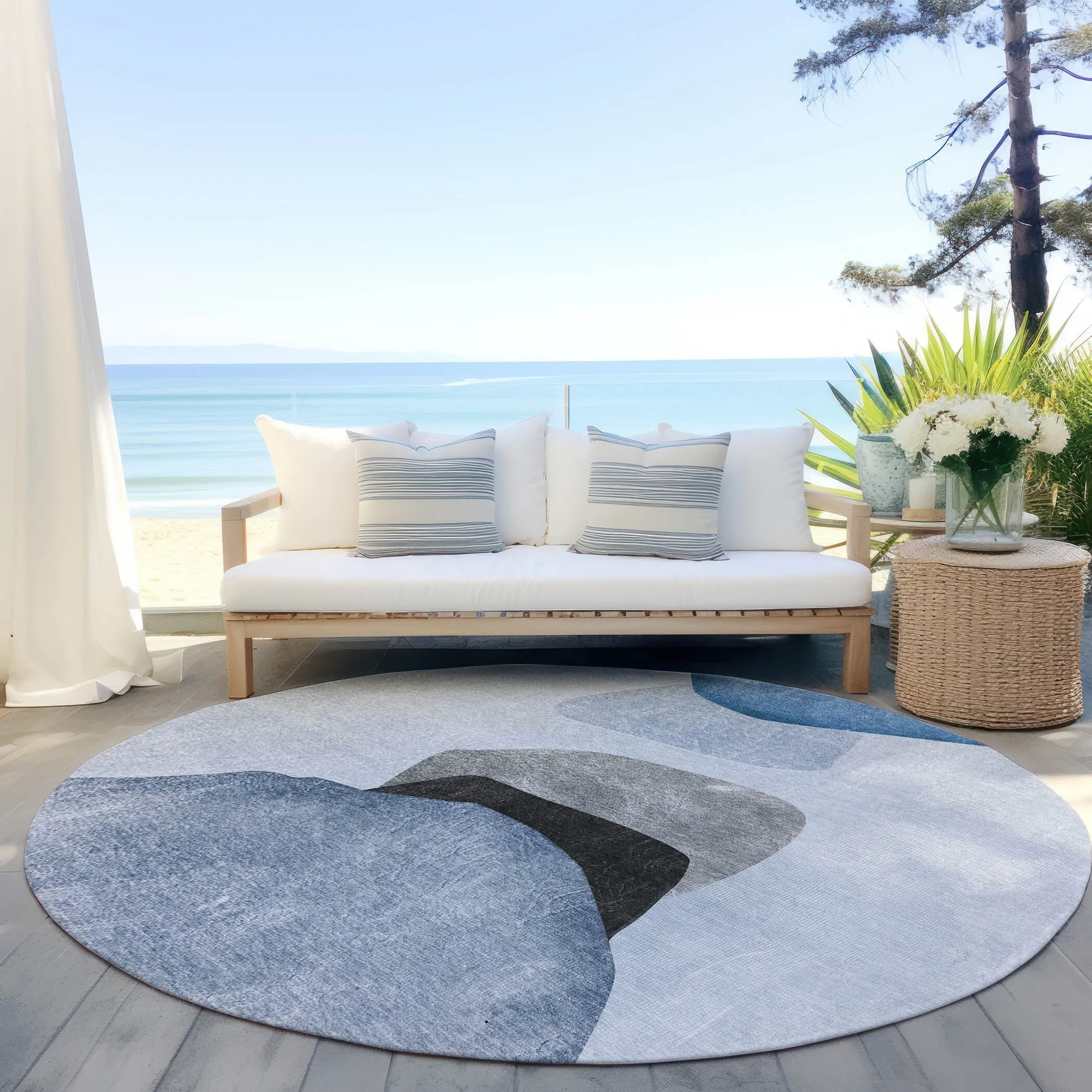 Machine Washable Indoor/ Outdoor Modern Abstract Chantille Rug