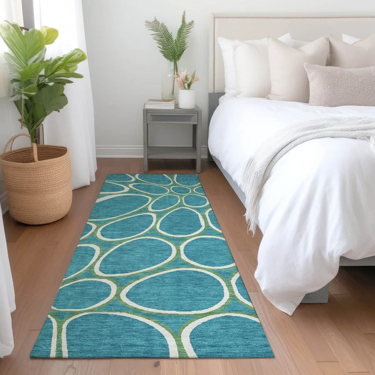 Machine Washable Indoor/ Outdoor Modern Bubbles Chantille Rug
