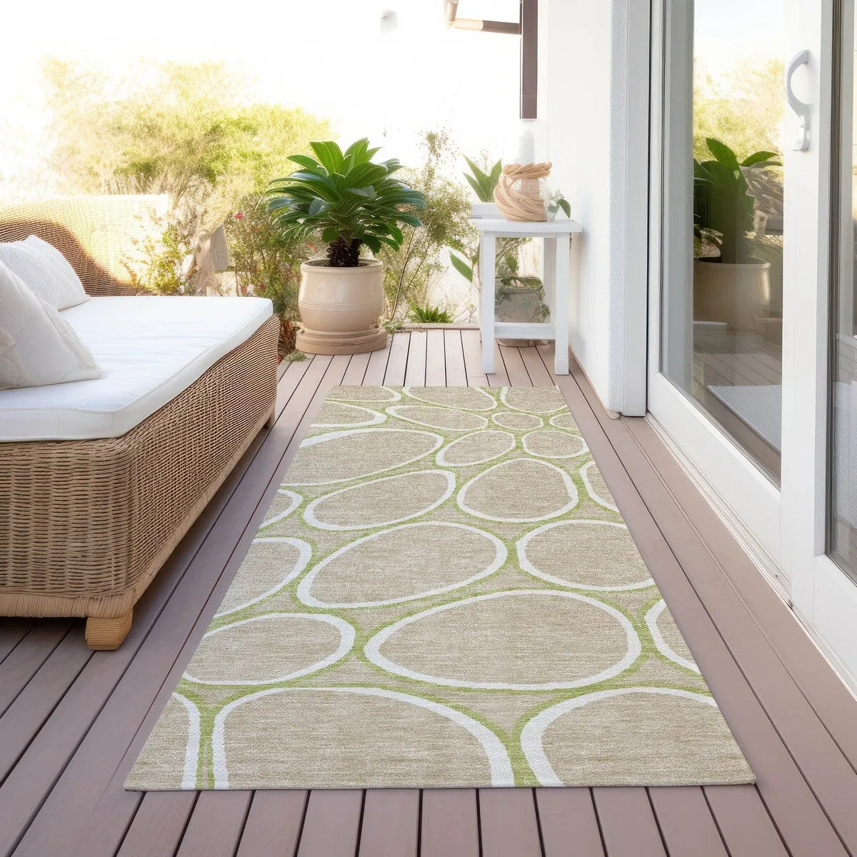Machine Washable Indoor/ Outdoor Modern Bubbles Chantille Rug