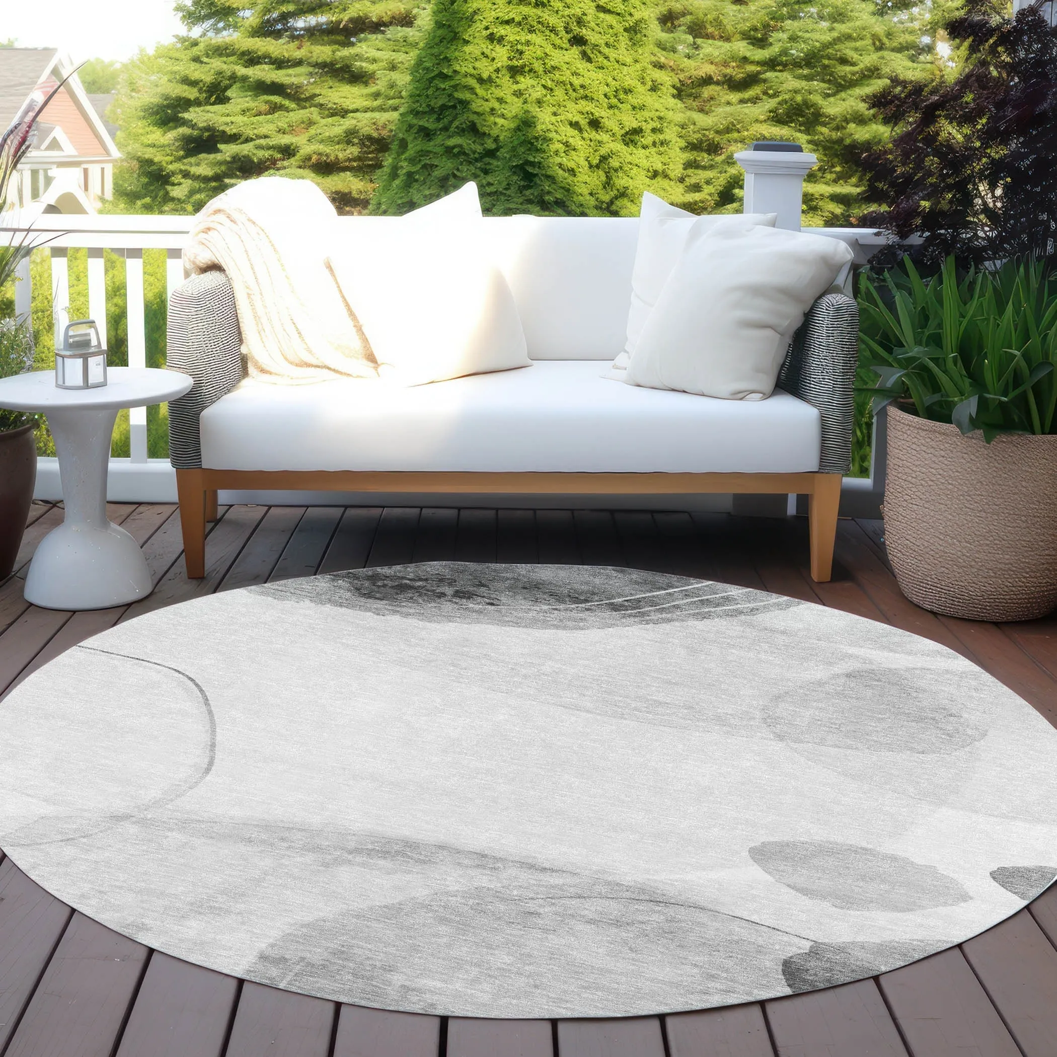 Machine Washable Indoor/ Outdoor Modern Chantille Rug