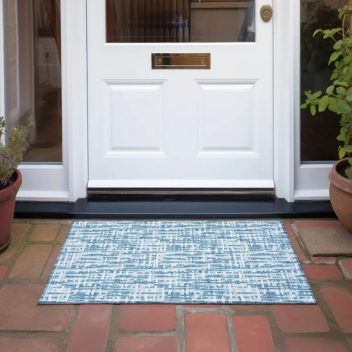 Machine Washable Indoor/ Outdoor Modern Crosshatch Chantille Rug