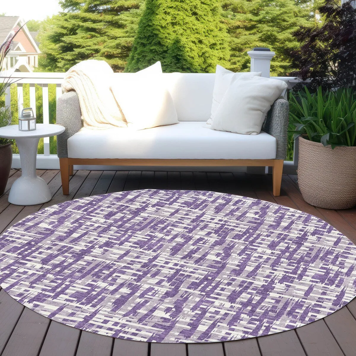 Machine Washable Indoor/ Outdoor Modern Crosshatch Chantille Rug