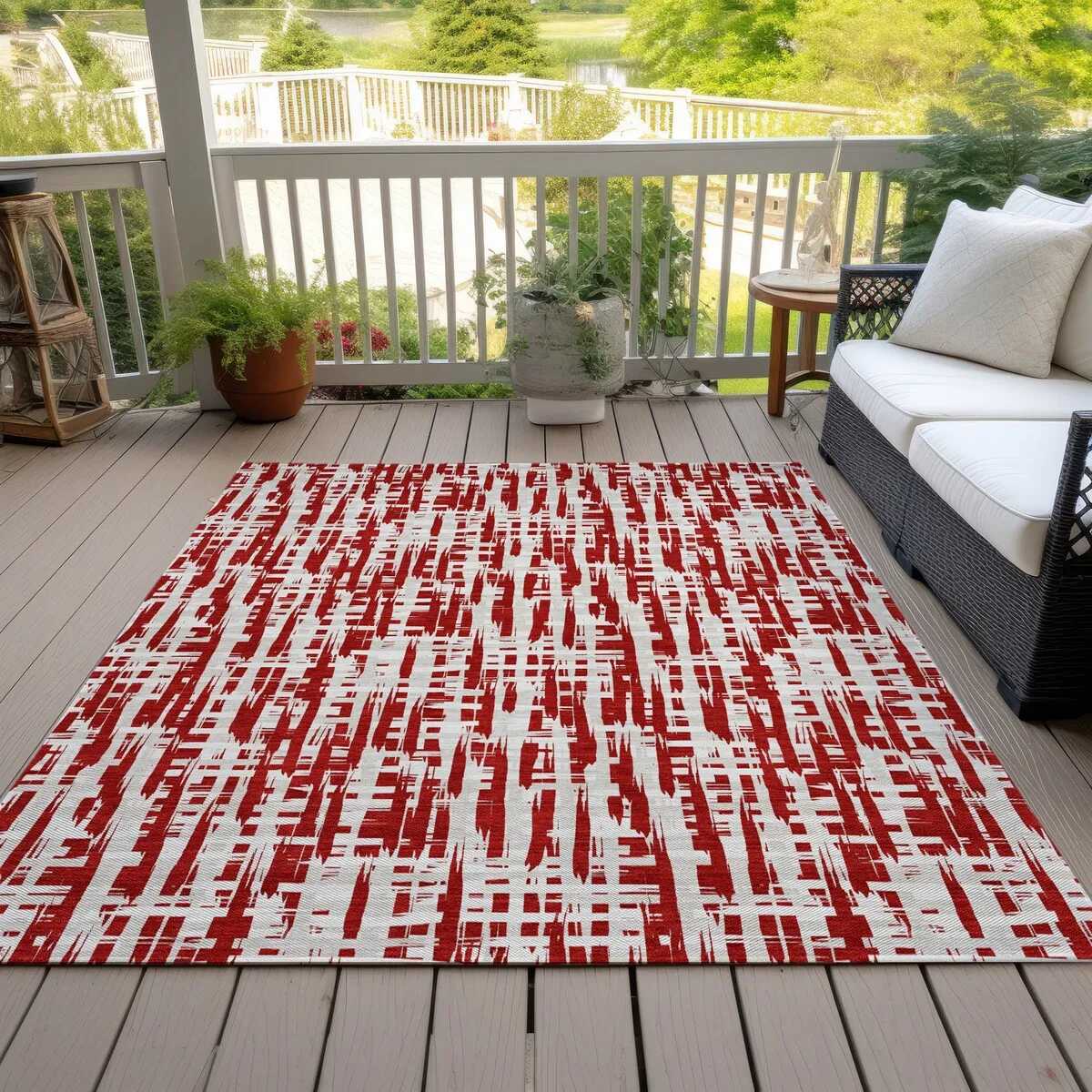 Machine Washable Indoor/ Outdoor Modern Crosshatch Chantille Rug