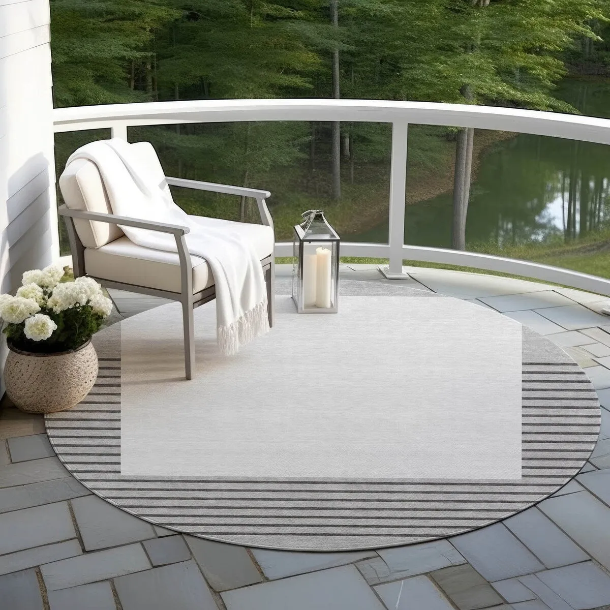 Machine Washable Indoor/ Outdoor Modern Deco Chantille Rug