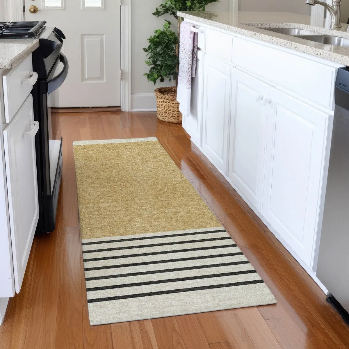 Machine Washable Indoor/ Outdoor Modern Deco Chantille Rug